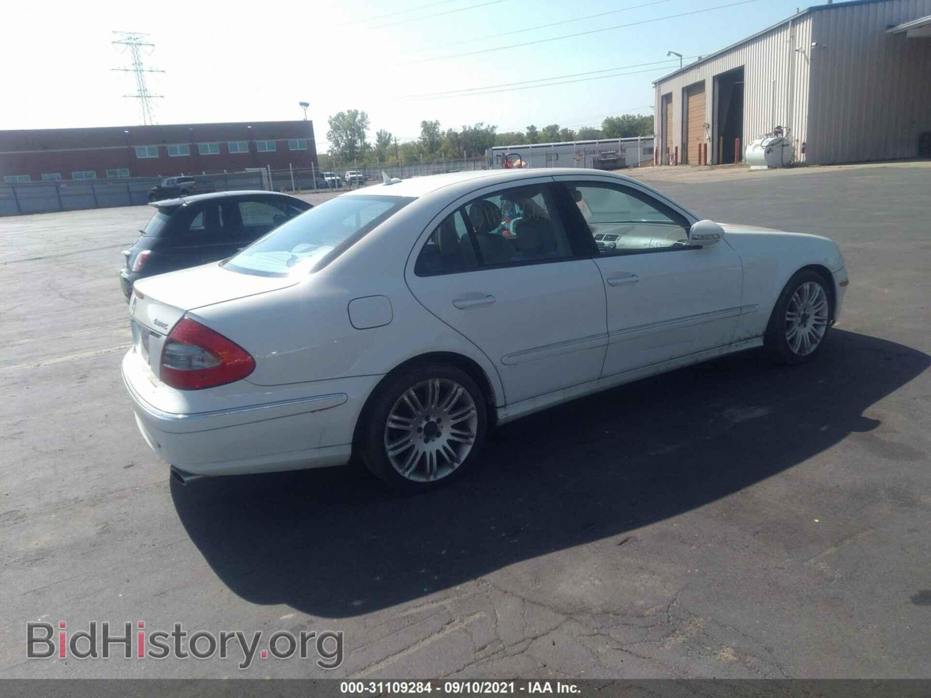 2008 MERCEDES-BENZ E-CLASS - VIN: WDBUF87X68B205418 - Фото 4