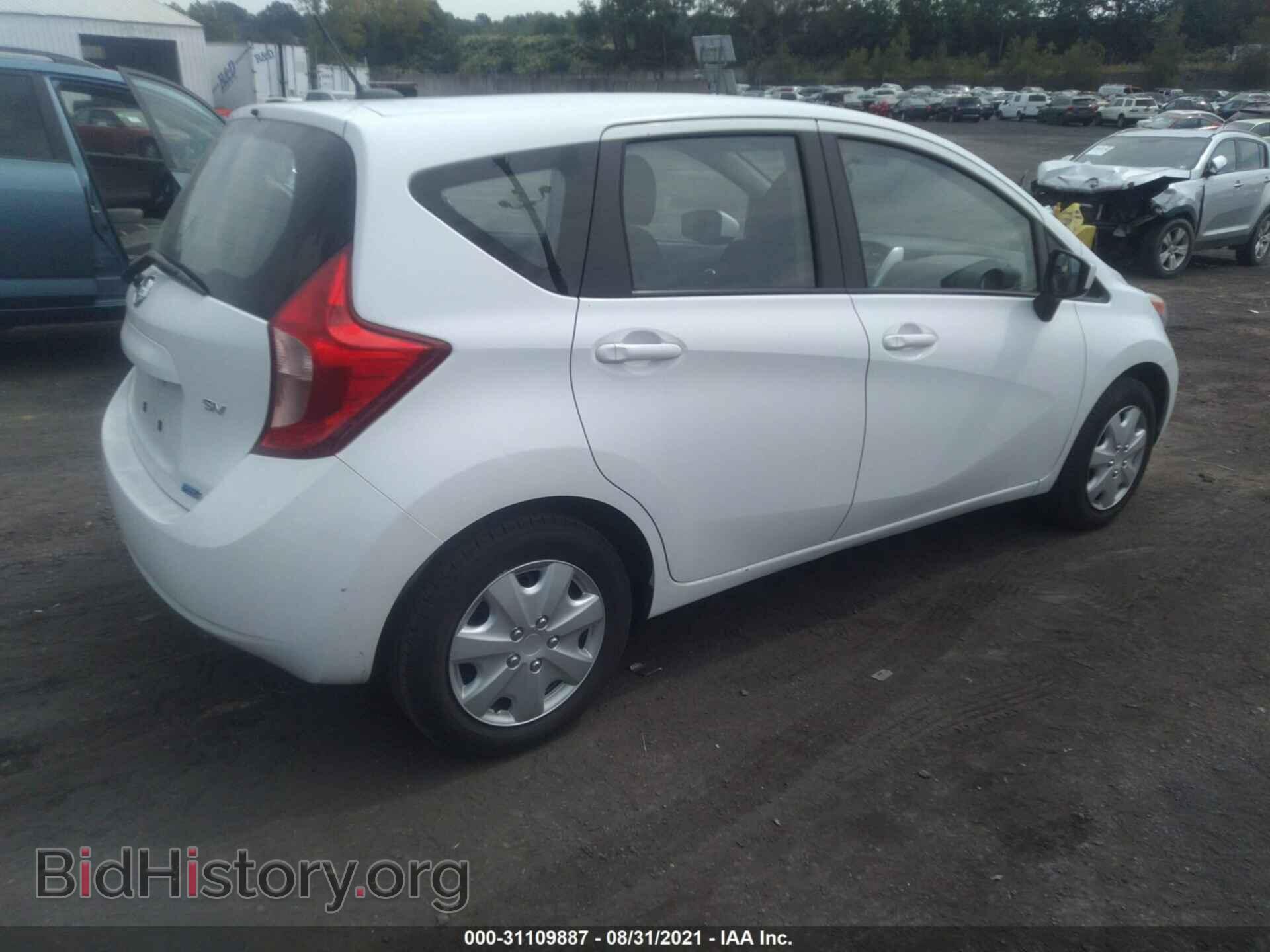 2016 NISSAN VERSA NOTE - VIN: 3N1CE2CPXGL359942 - Фото 4