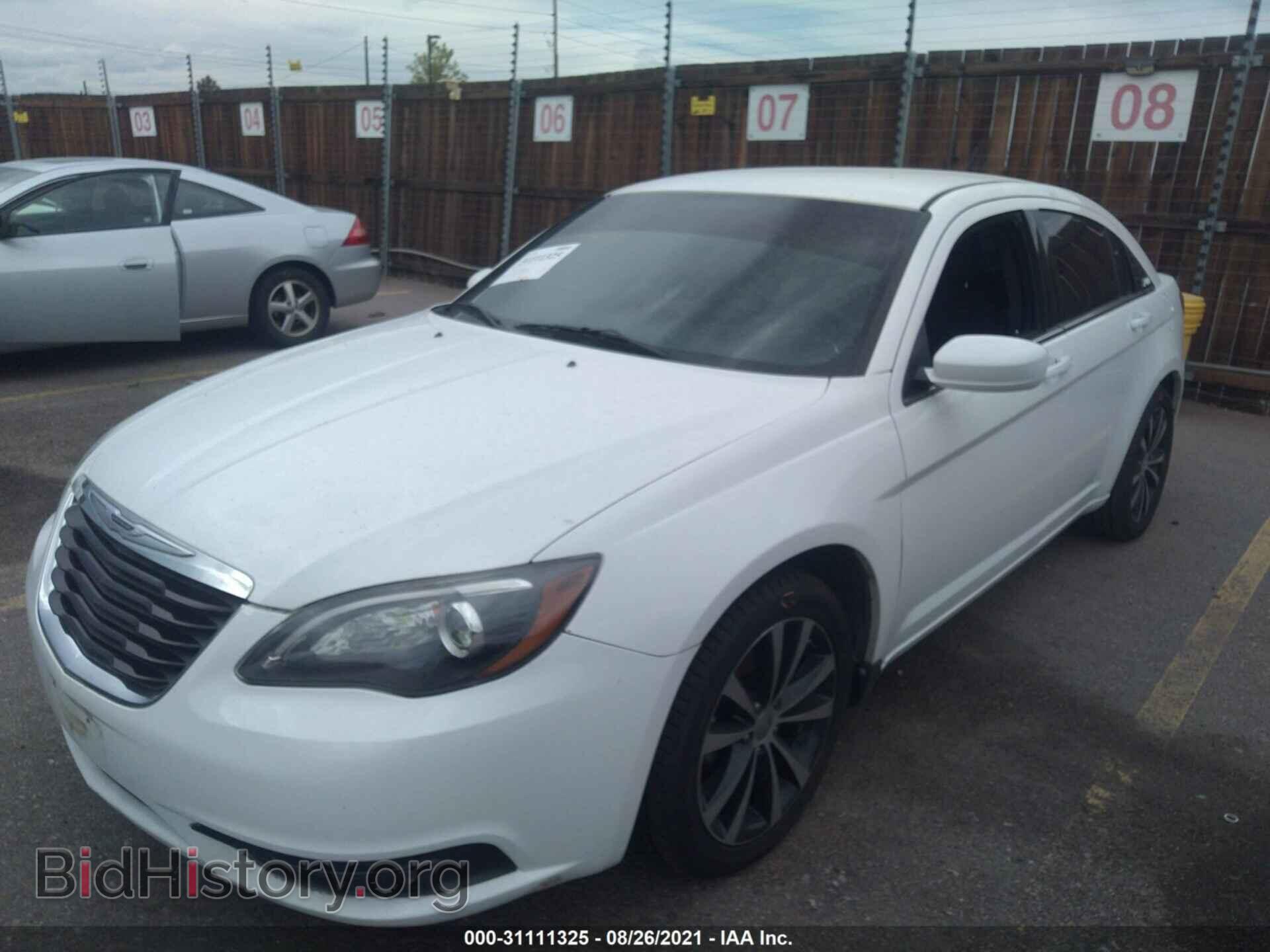 2013 CHRYSLER 200 - VIN: 1C3CCBBB4DN583961 - Photo 2