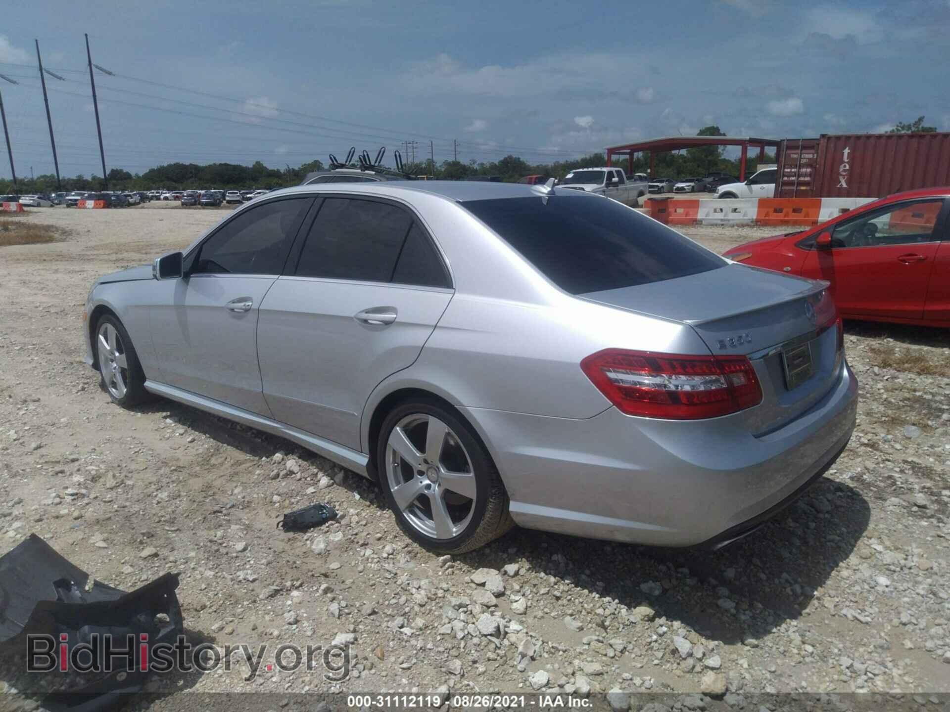 2011 MERCEDES-BENZ E-CLASS - VIN: WDDHF5GB7BA371441 - Фото 3