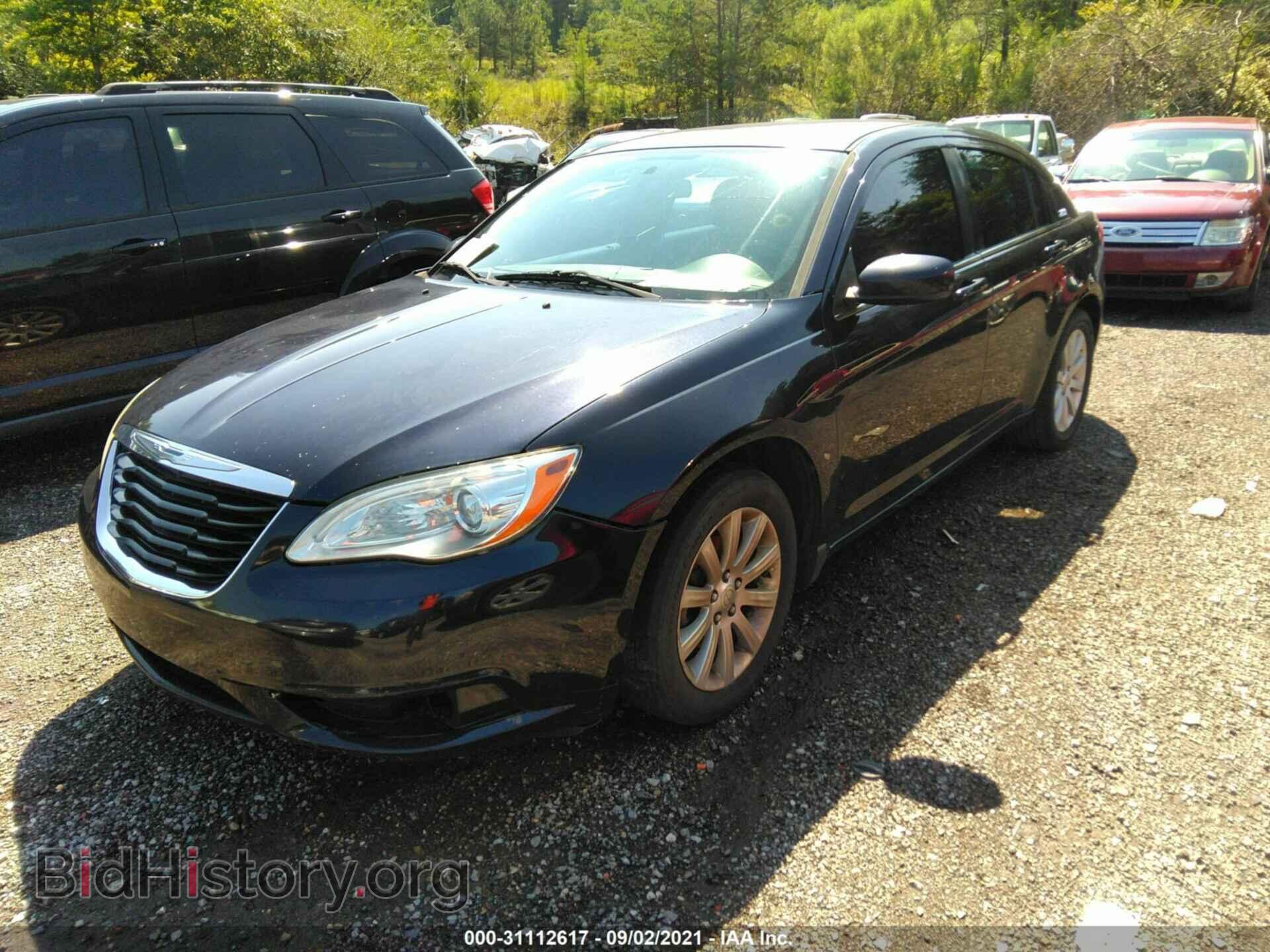 2012 CHRYSLER 200 - VIN: 1C3CCBBB0CN163693 - Фото 2