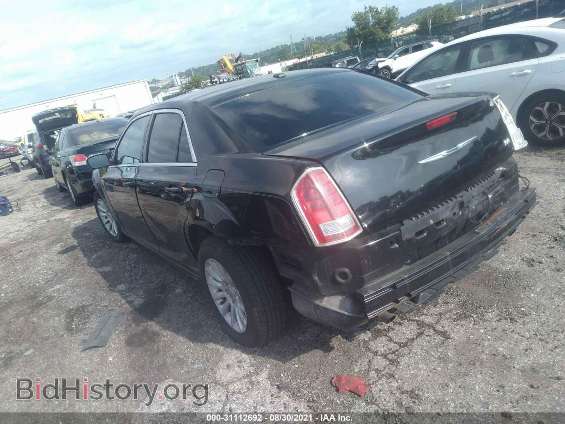2013 CHRYSLER 300 - VIN: 2C3CCAAG4DH569056 - Фото 3