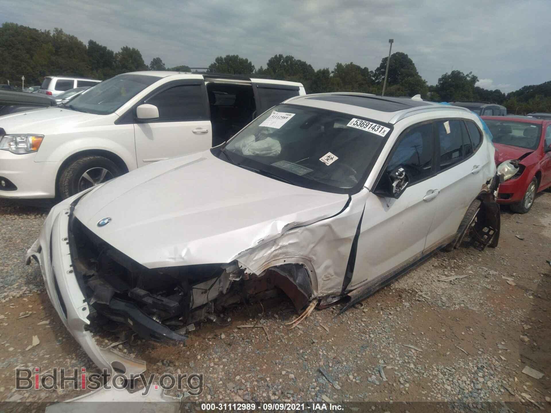 2013 BMW X1 - VIN: WBAVM1C54DVW45540 - Фото 2
