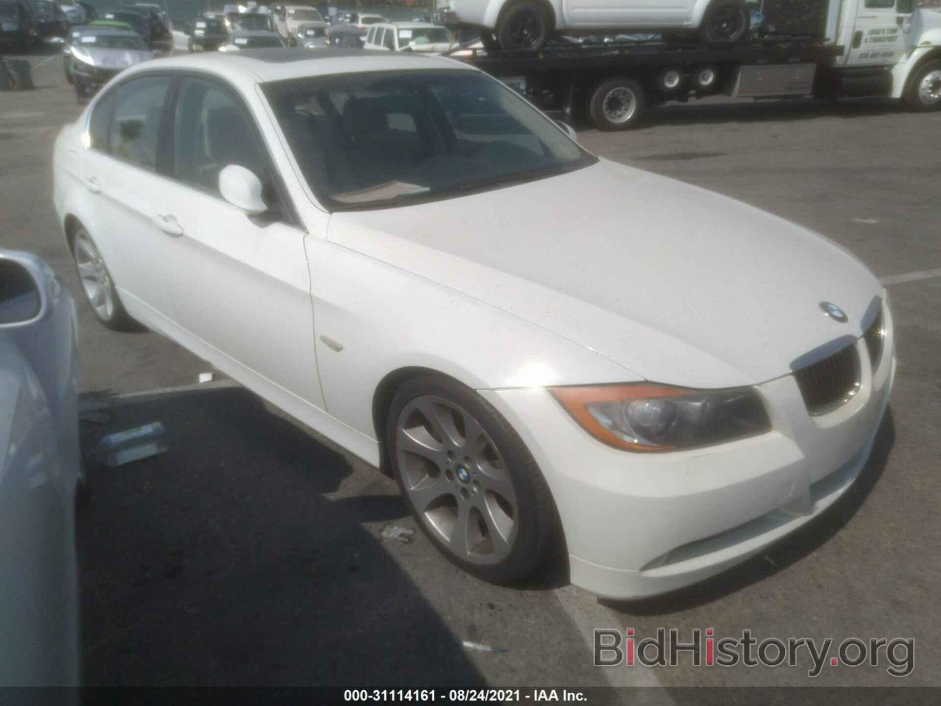 Photo WBAVB77548NM06143 - BMW 3 SERIES 2008