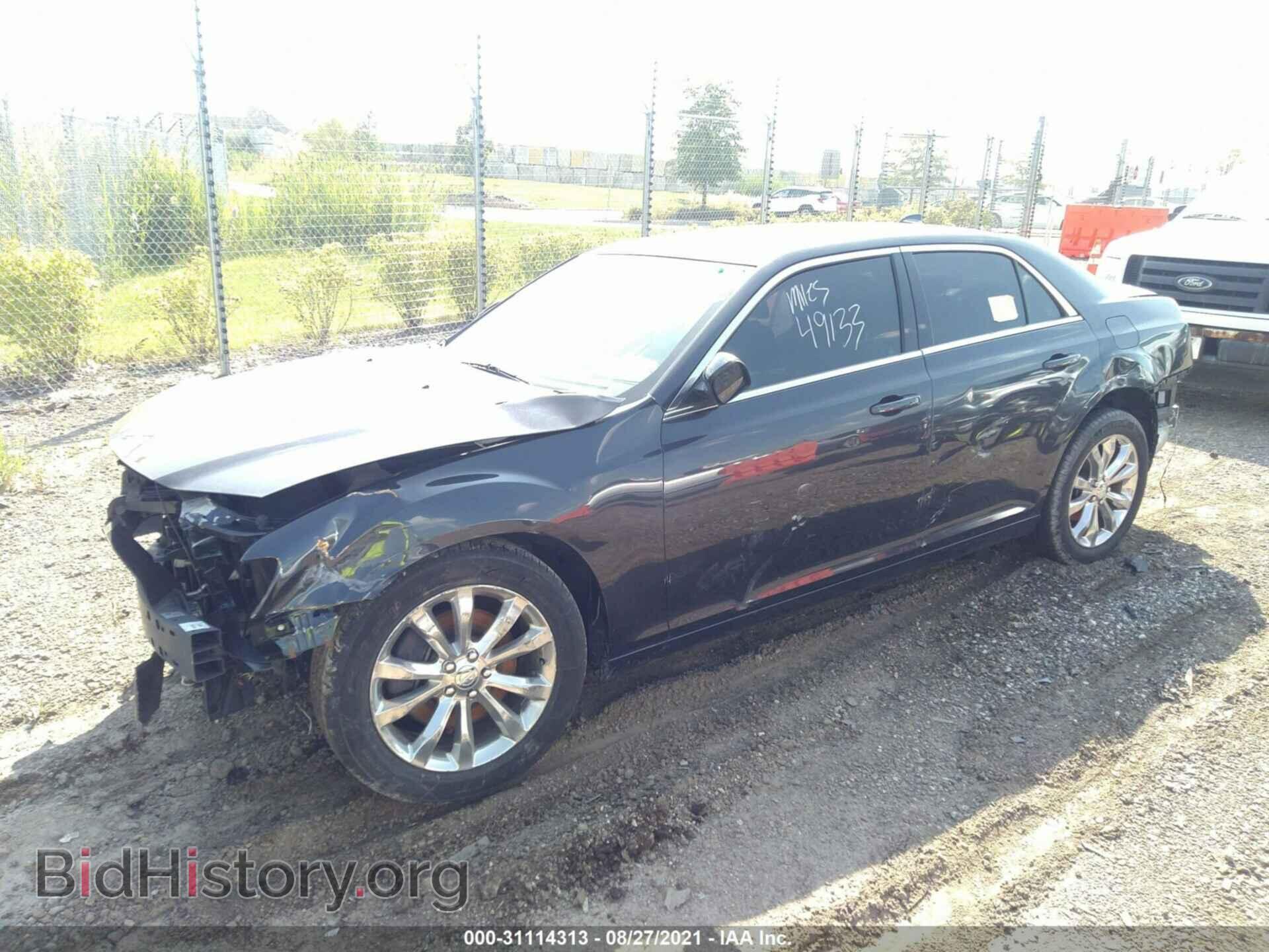 2018 CHRYSLER 300 - VIN: 2C3CCARG4JH325018 - Фото 2