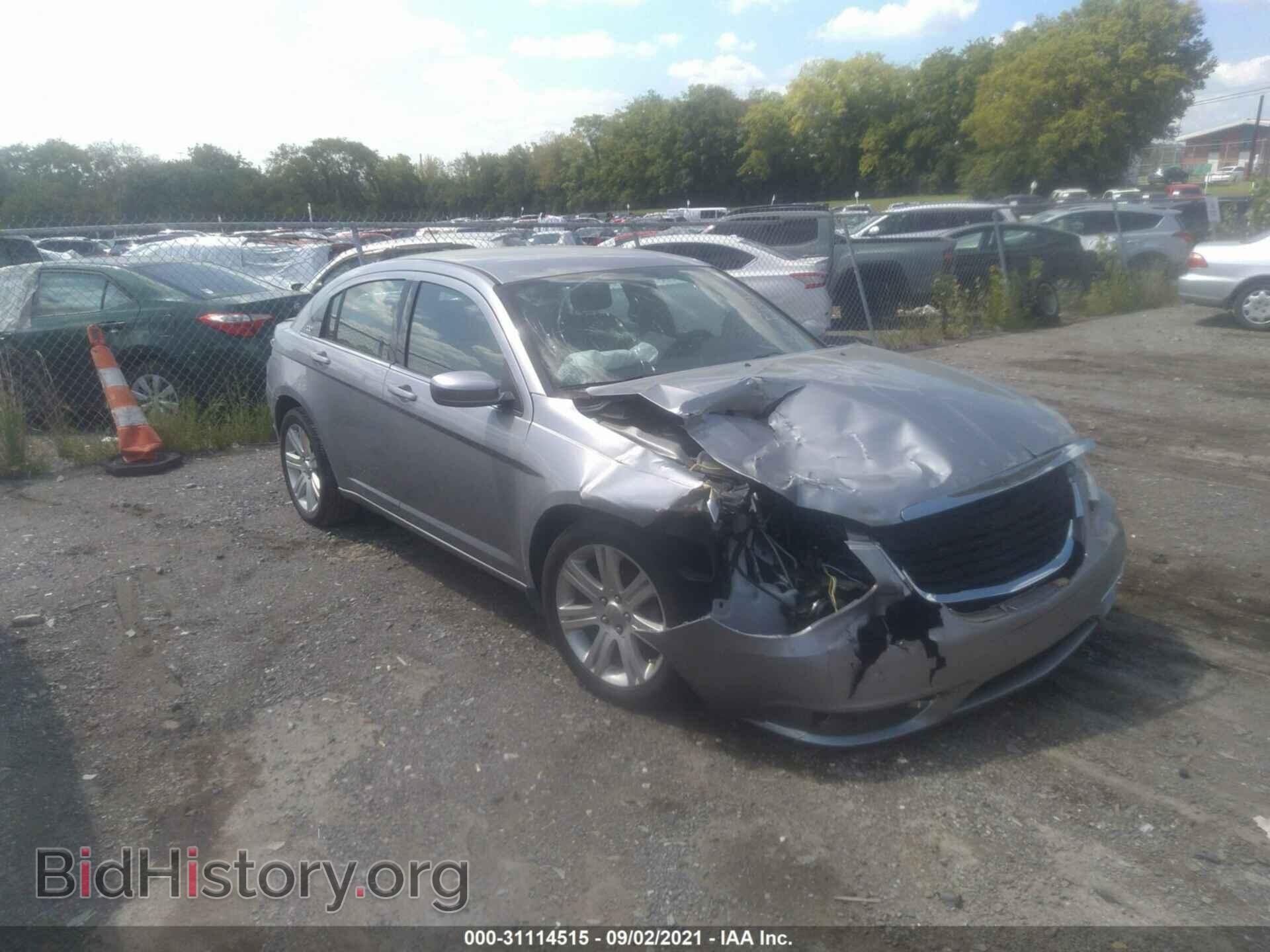 Фотография 1C3CCBAB3DN669991 - CHRYSLER 200 2013