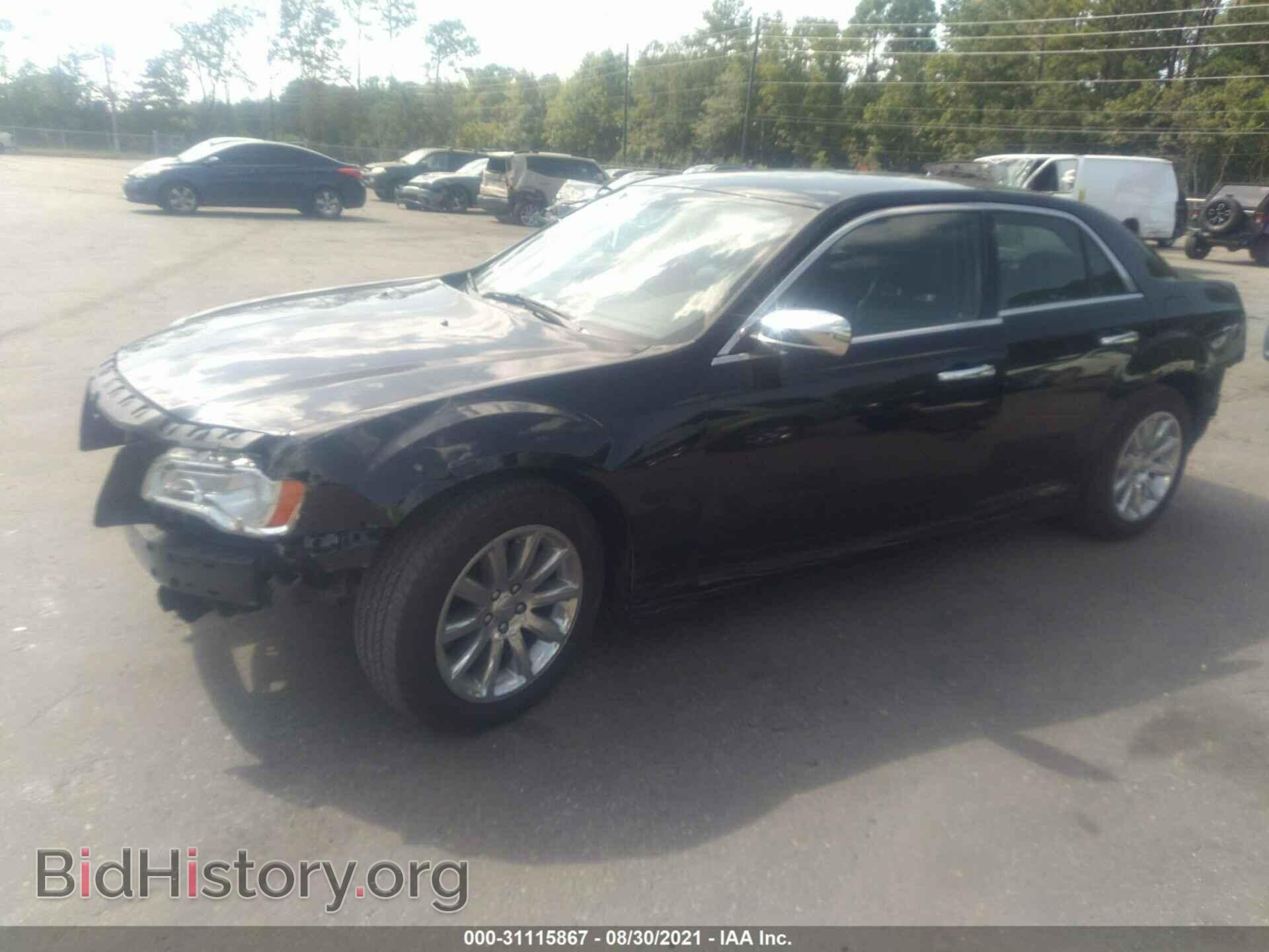 2013 CHRYSLER 300 - VIN: 2C3CCAET1DH537995 - Фото 2
