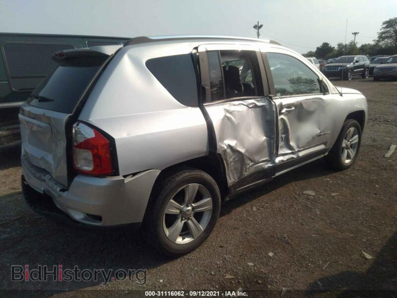 2012 Jeep COMPASS (VIN 1C4NJCBA9CD651747) — фото 4 из 11