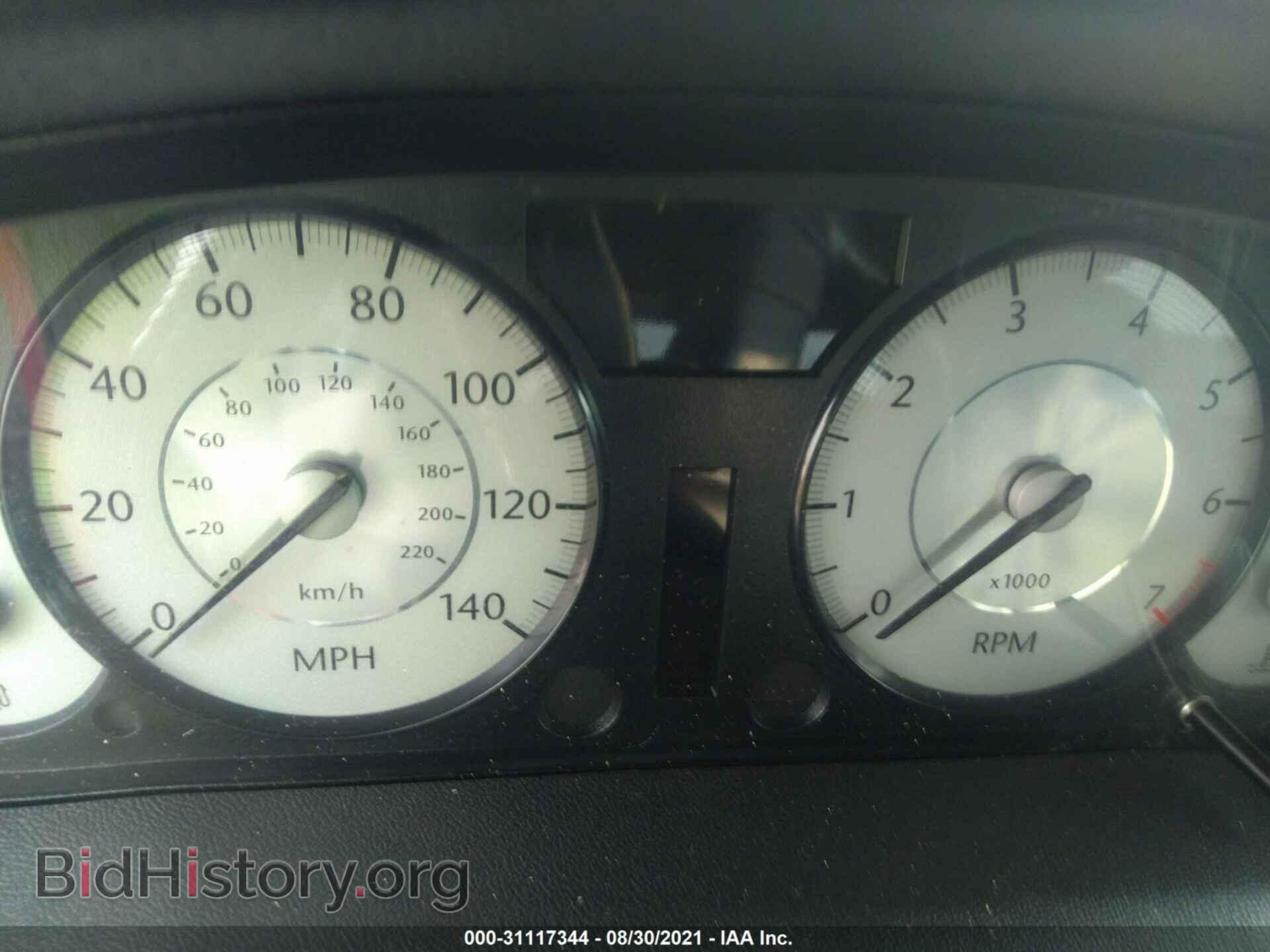 2010 CHRYSLER 300 - VIN: 2C3CA5CV2AH167265 - Фото 7