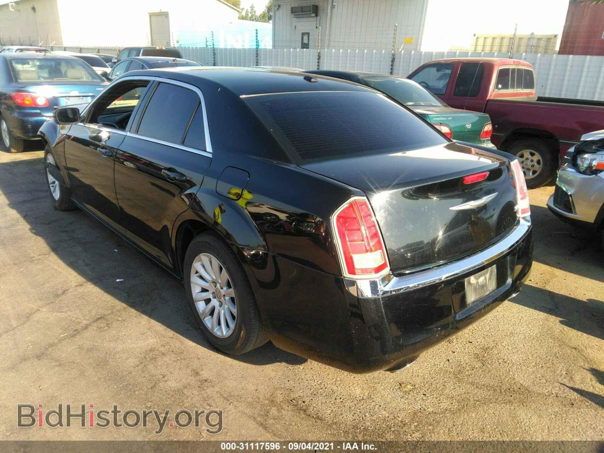 2012 CHRYSLER 300 - VIN: 2C3CCAAG4CH243353 - Фото 3