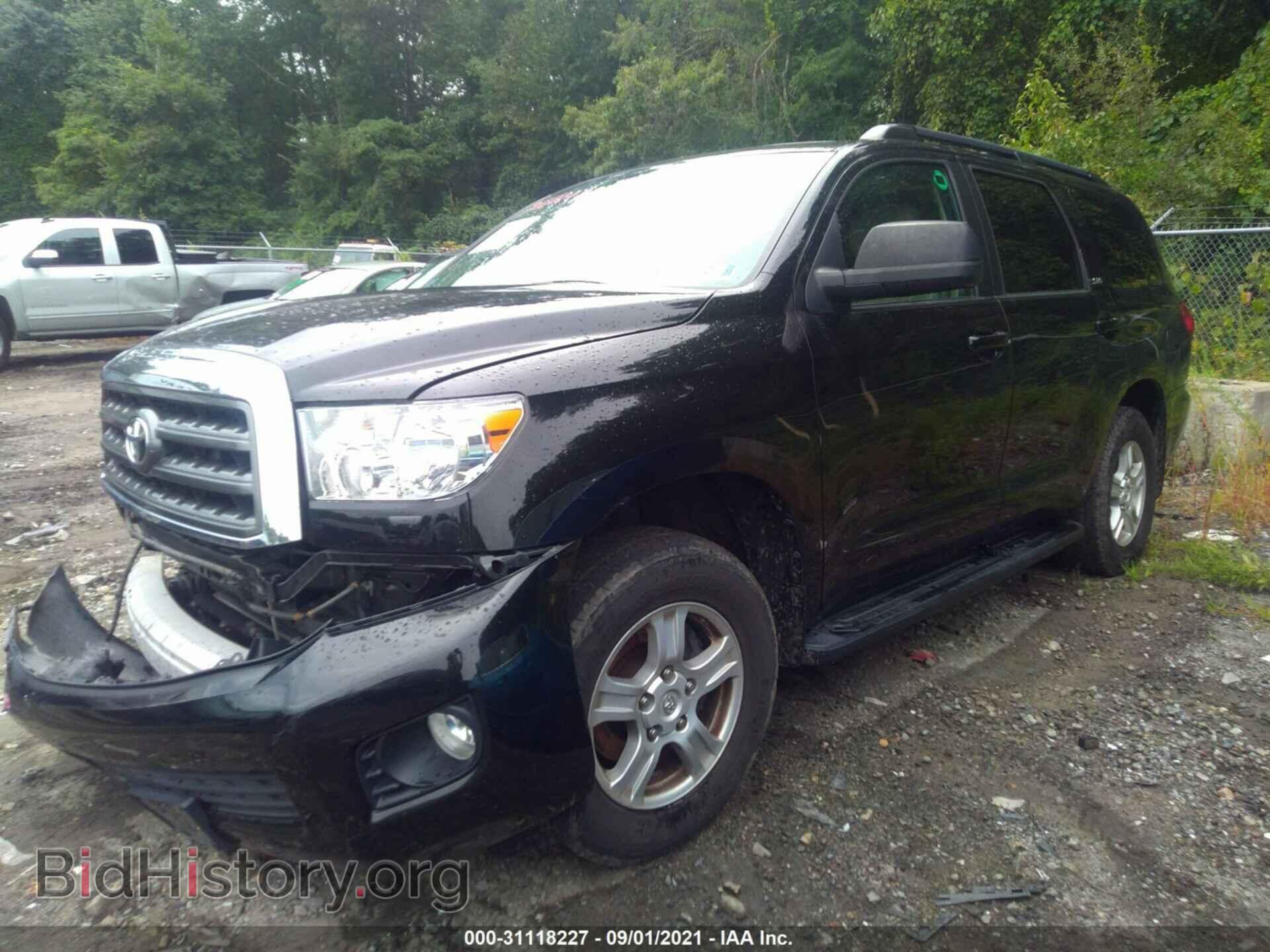 2014 TOYOTA SEQUOIA - VIN: 5TDBY5G19ES095952 - Фото 2
