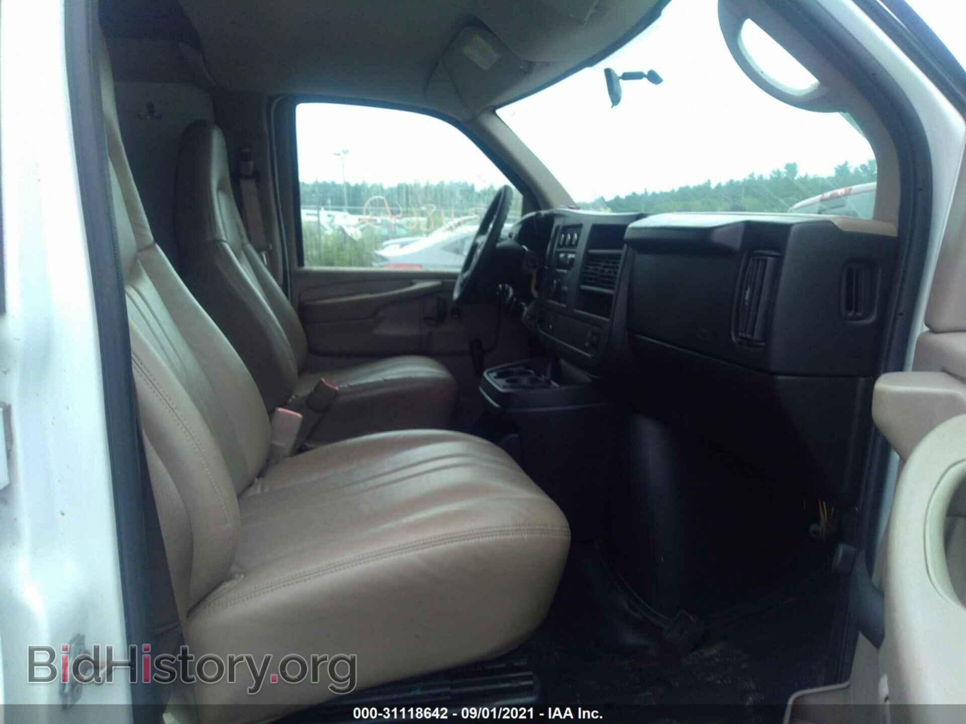2009 CHEVROLET EXPRESS CARGO VAN - VIN: 1GCGG25C791107868 - Фото 5