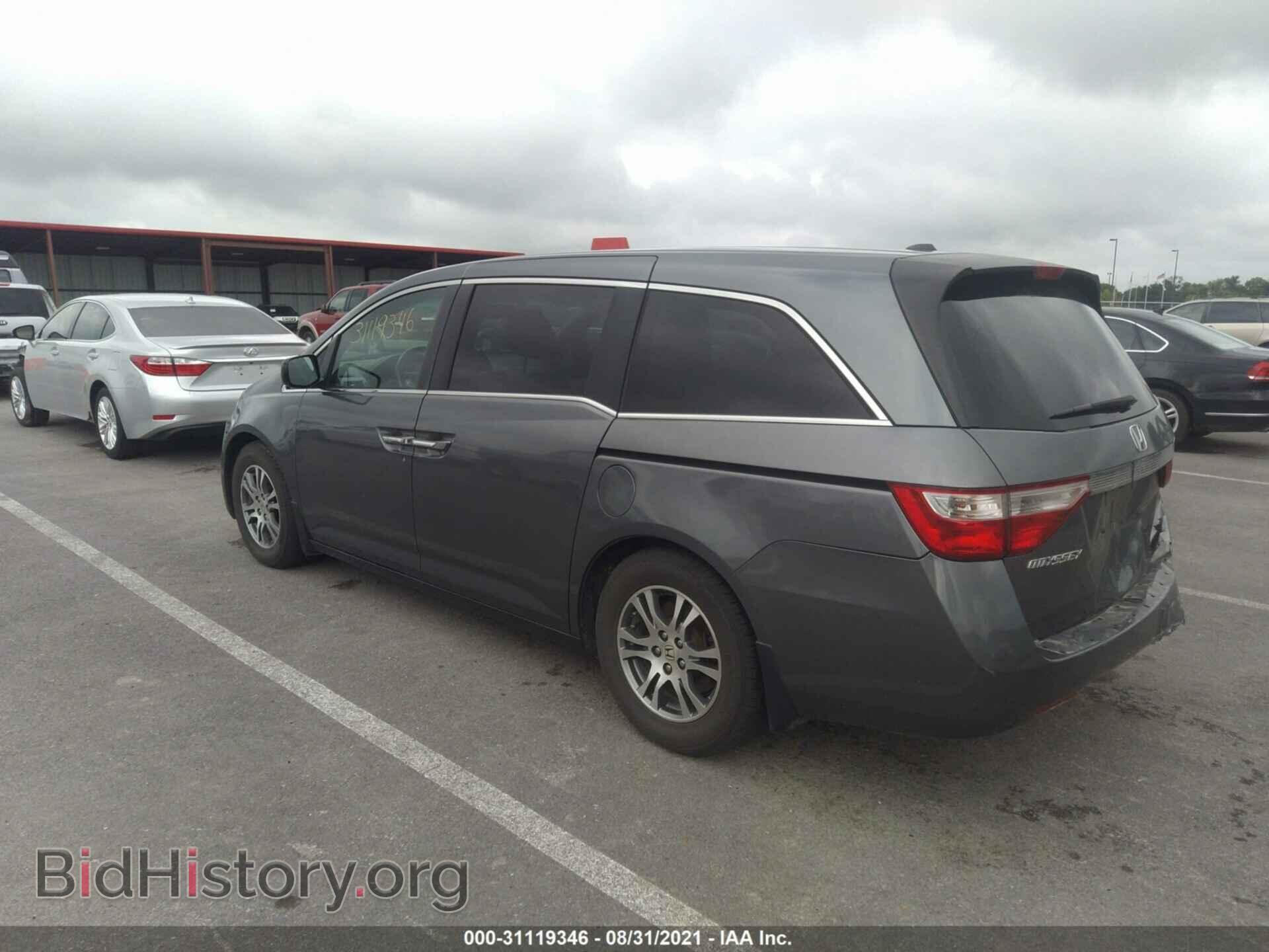 2011 HONDA ODYSSEY - VIN: 5FNRL5H62BB002017 - Фото 3