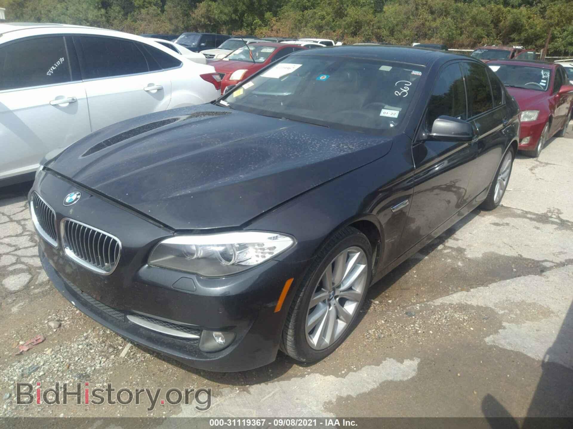 2011 BMW 5 SERIES - VIN: WBAFR7C57BC601355 - Фото 2