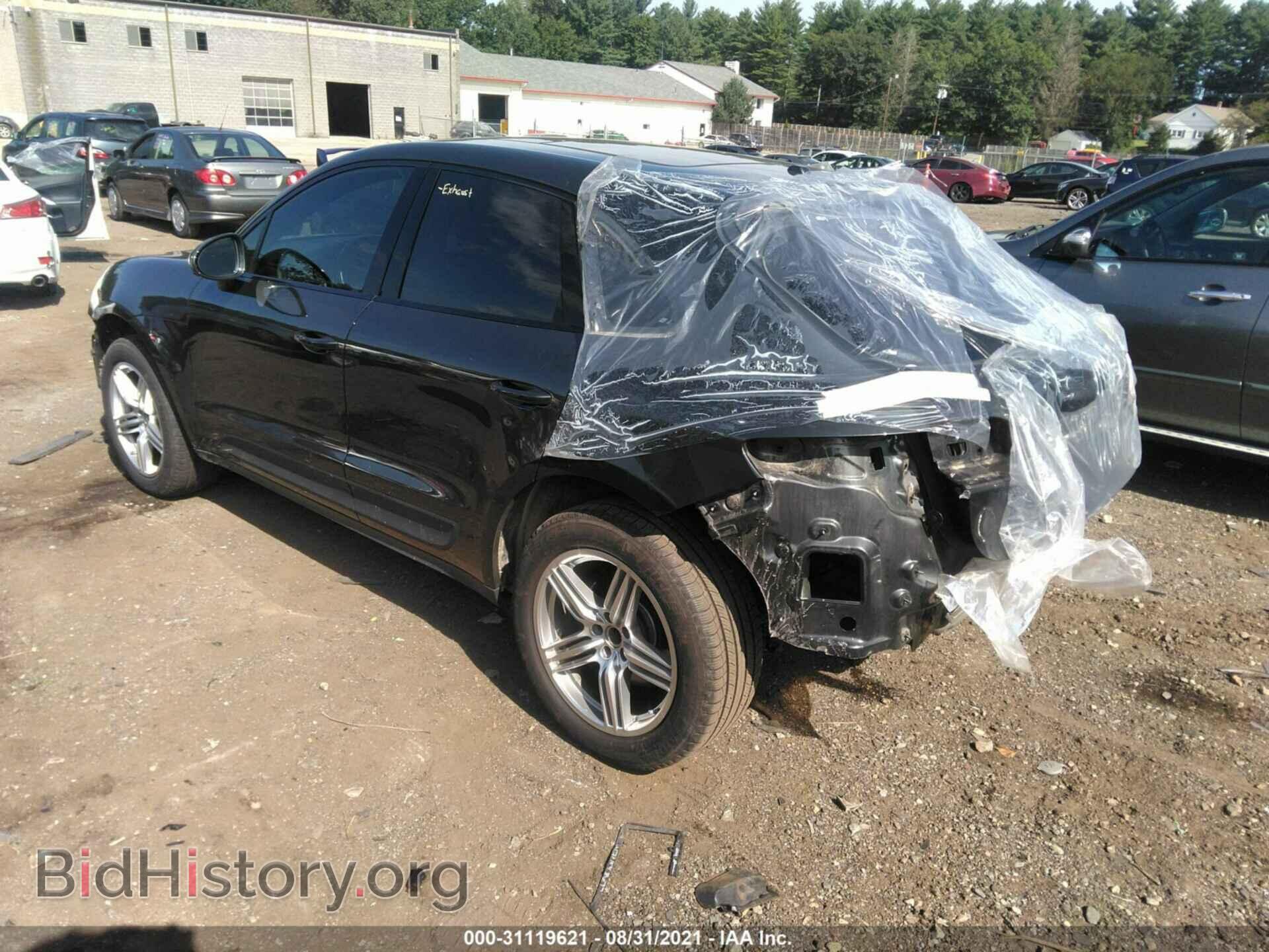 2017 PORSCHE MACAN - VIN: WP1AA2A53HLB00240 - Фото 3