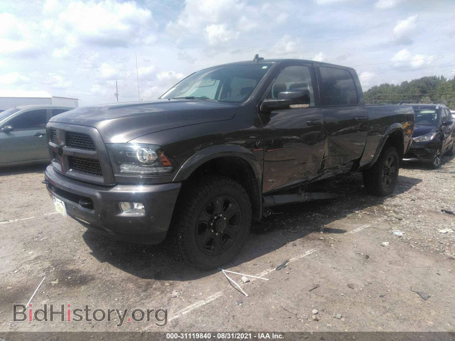 2017 RAM 2500 - VIN: 3C6UR5FL1HG759924 - Фото 2
