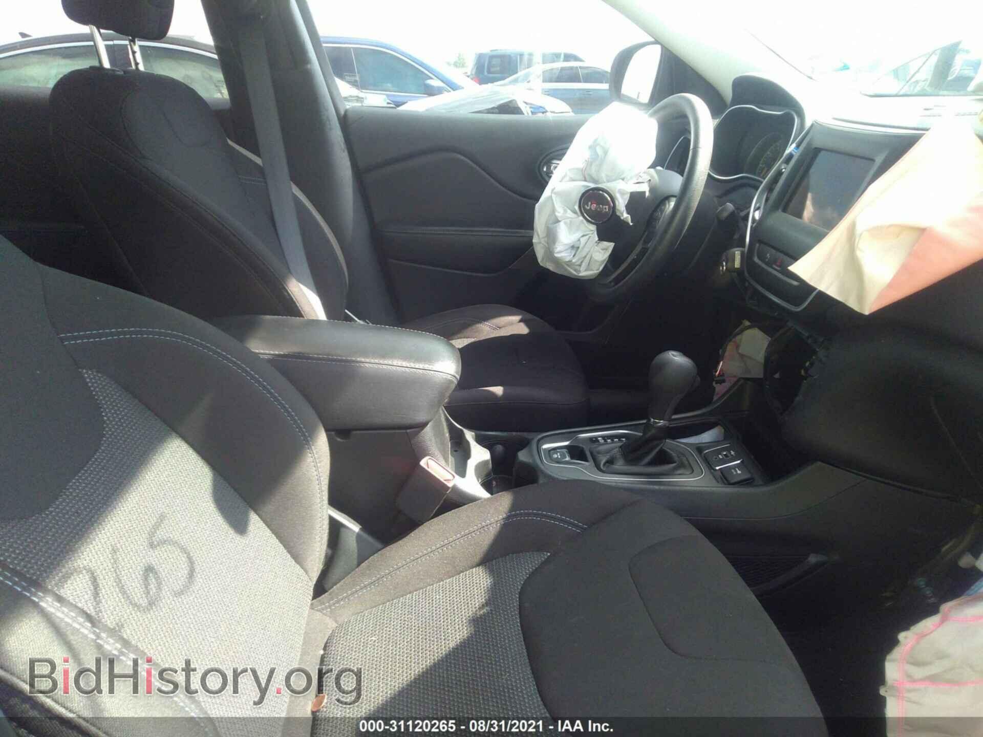 2019 JEEP CHEROKEE - VIN: 1C4PJLCB5KD333056 - Фото 5