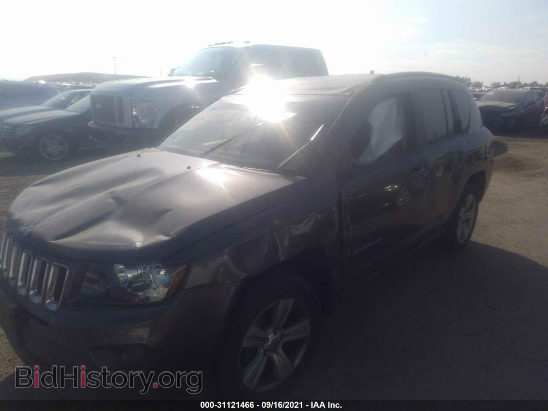 2017 JEEP COMPASS - VIN: 1C4NJDBB6HD138509 - Фото 2