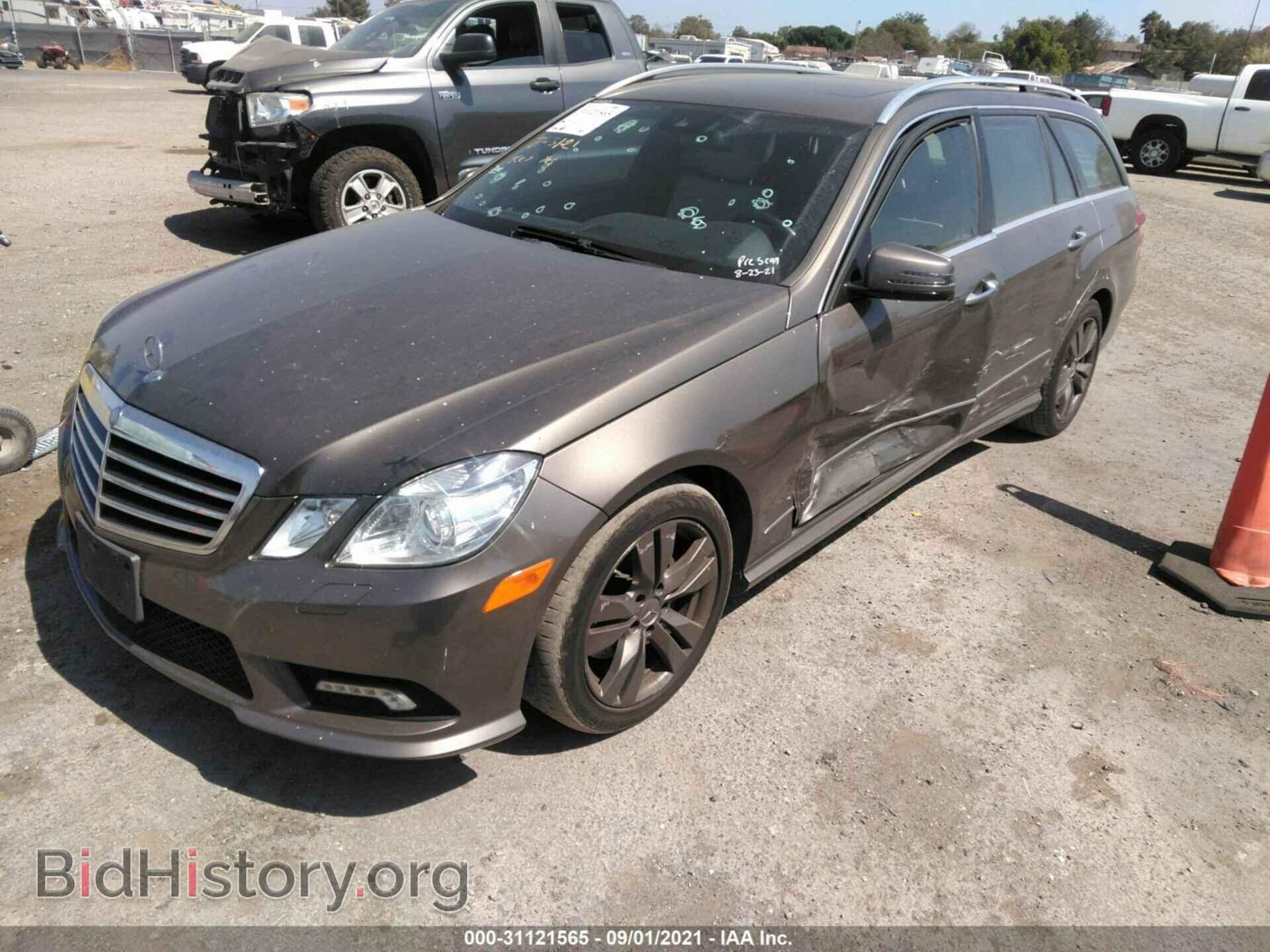 2011 MERCEDES-BENZ E-CLASS - VIN: WDDHH8HB5BA255326 - Фото 2