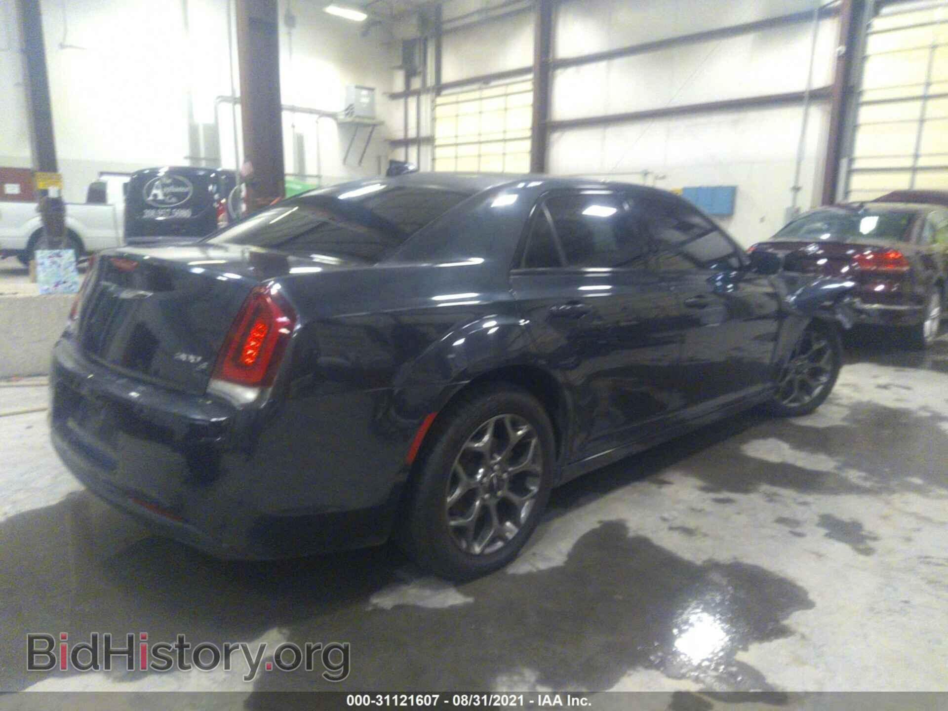 2016 CHRYSLER 300 - VIN: 2C3CCAGG0GH208872 - Photo 4