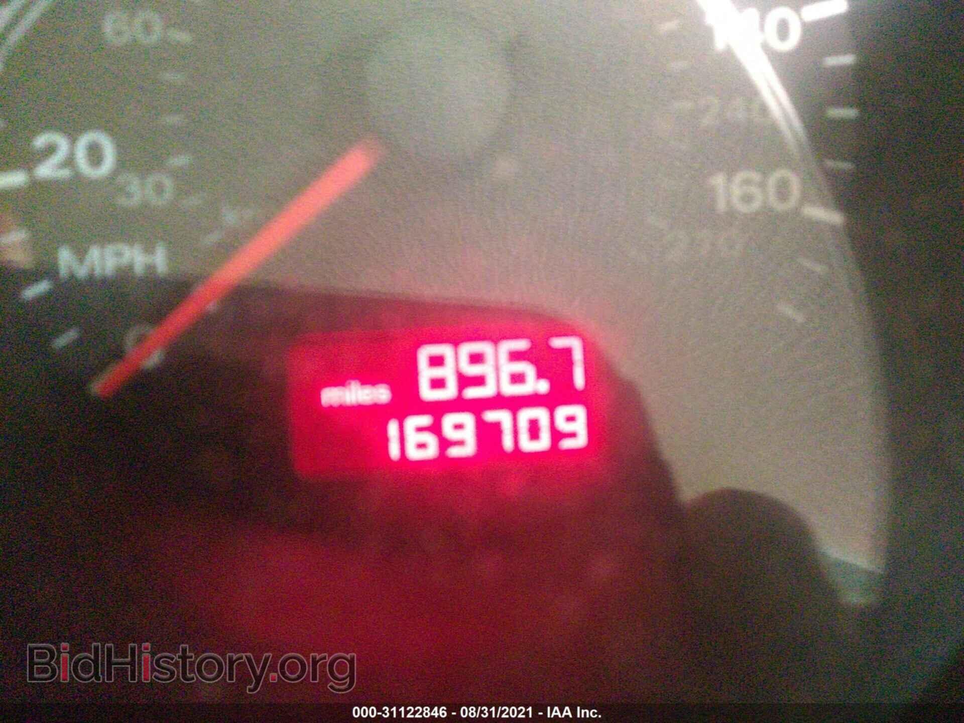 2009 AUDI A4 - VIN: WAUDF48H99K008663 - Фото 7