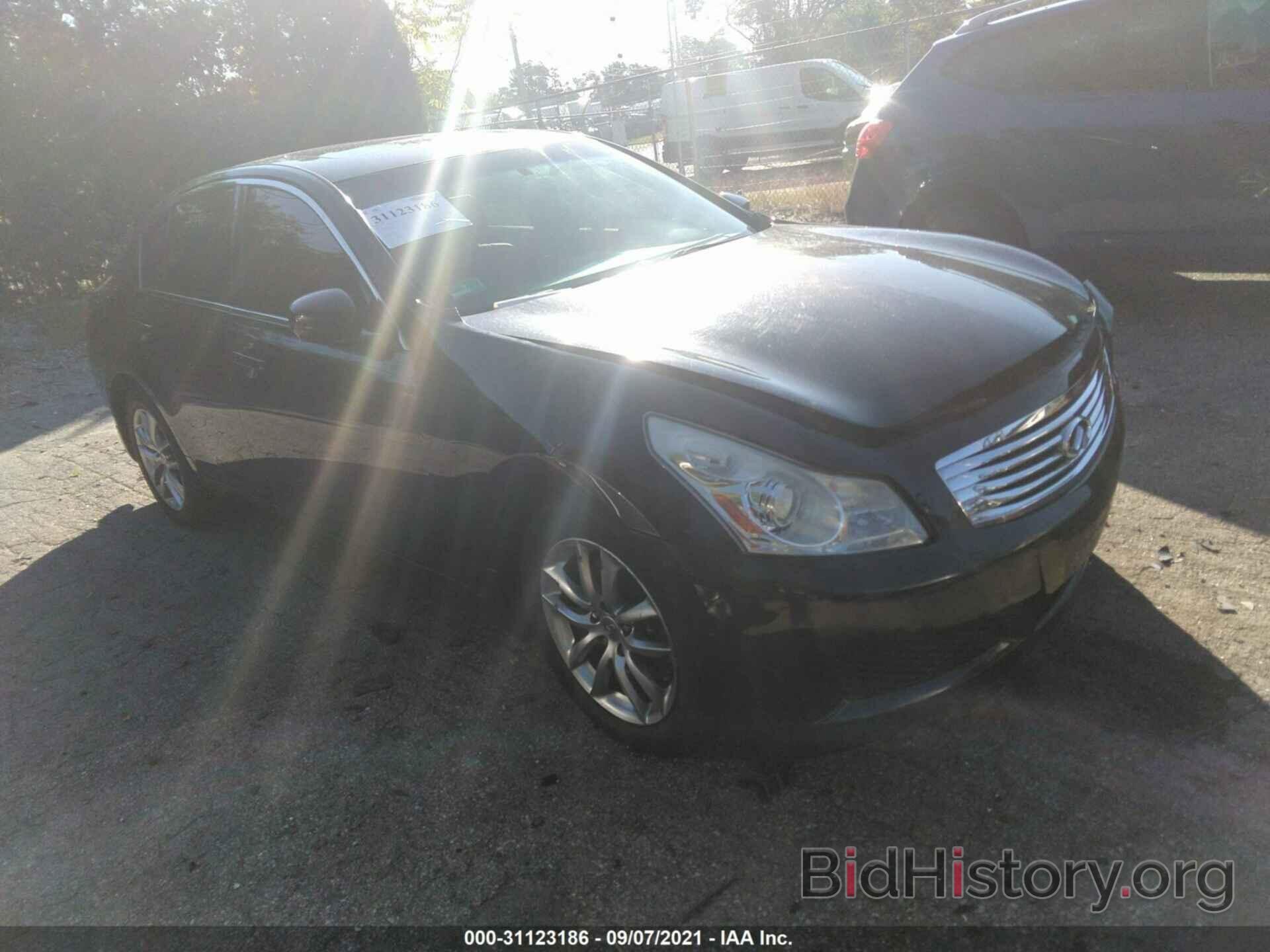 Photo JNKCV61F09M356392 - INFINITI G37 SEDAN 2009