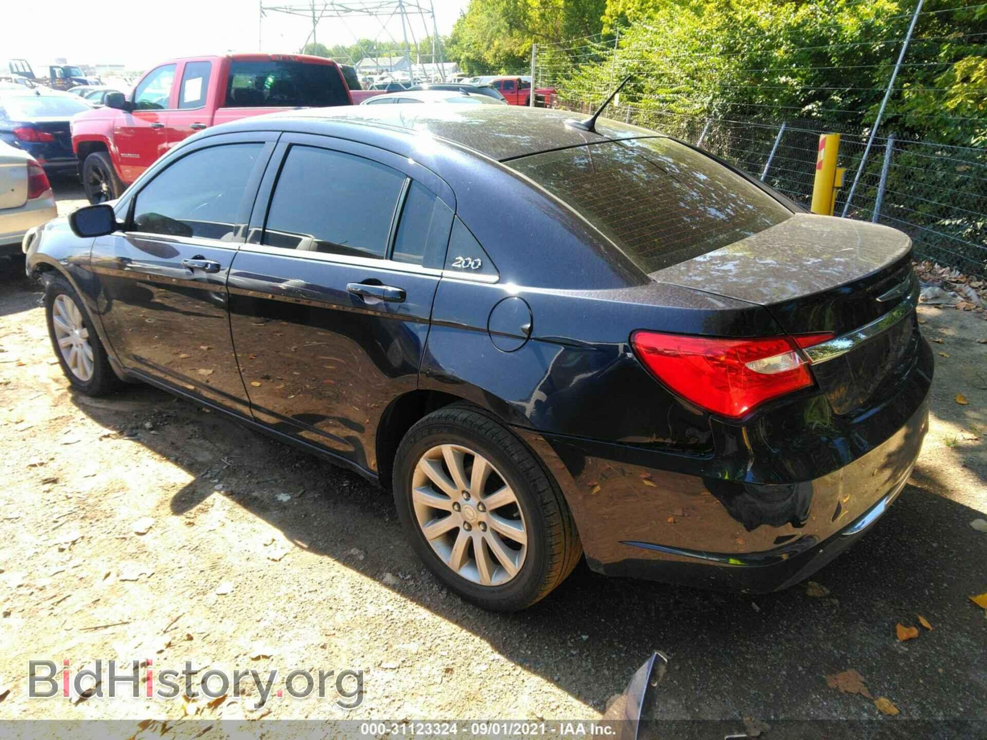 2011 CHRYSLER 200 - VIN: 1C3BC1FB0BN594551 - Фото 3