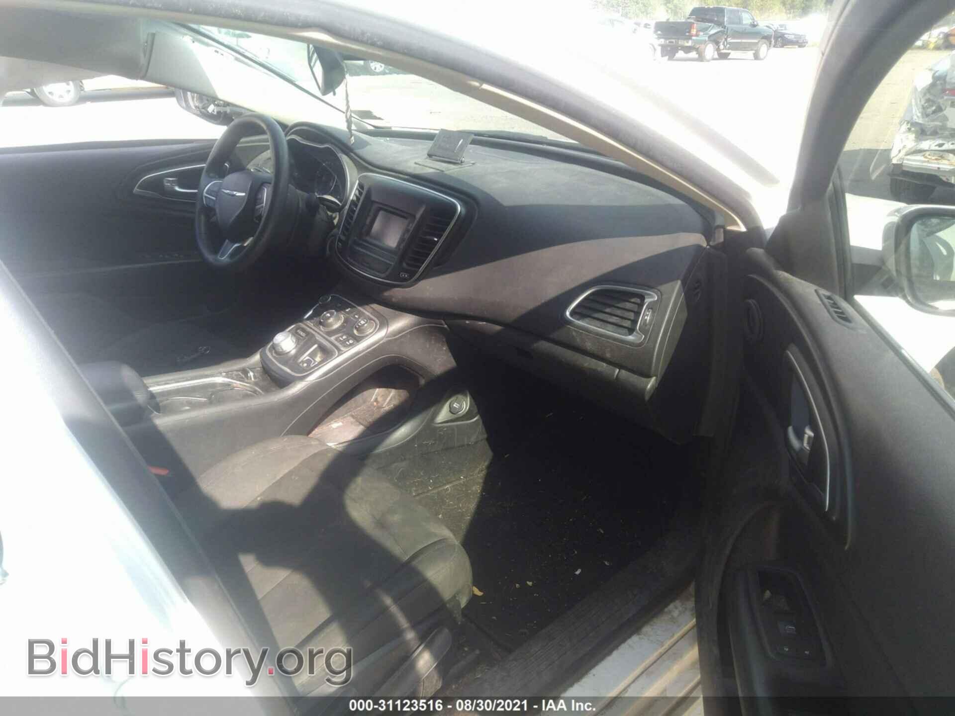 2015 CHRYSLER 200 - VIN: 1C3CCCAB3FN704148 - Фото 5