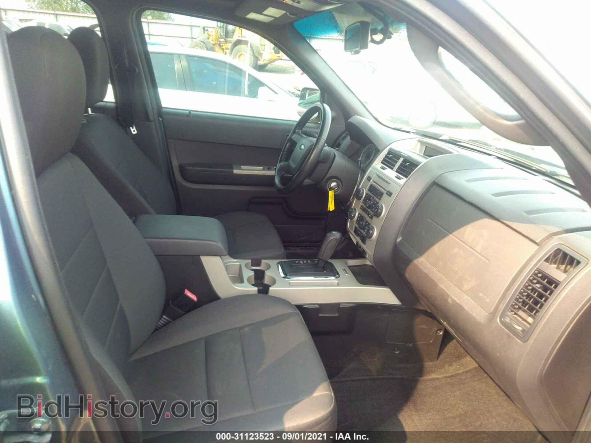 2011 FORD ESCAPE - VIN: 1FMCU0DG4BKA21784 - Фото 5