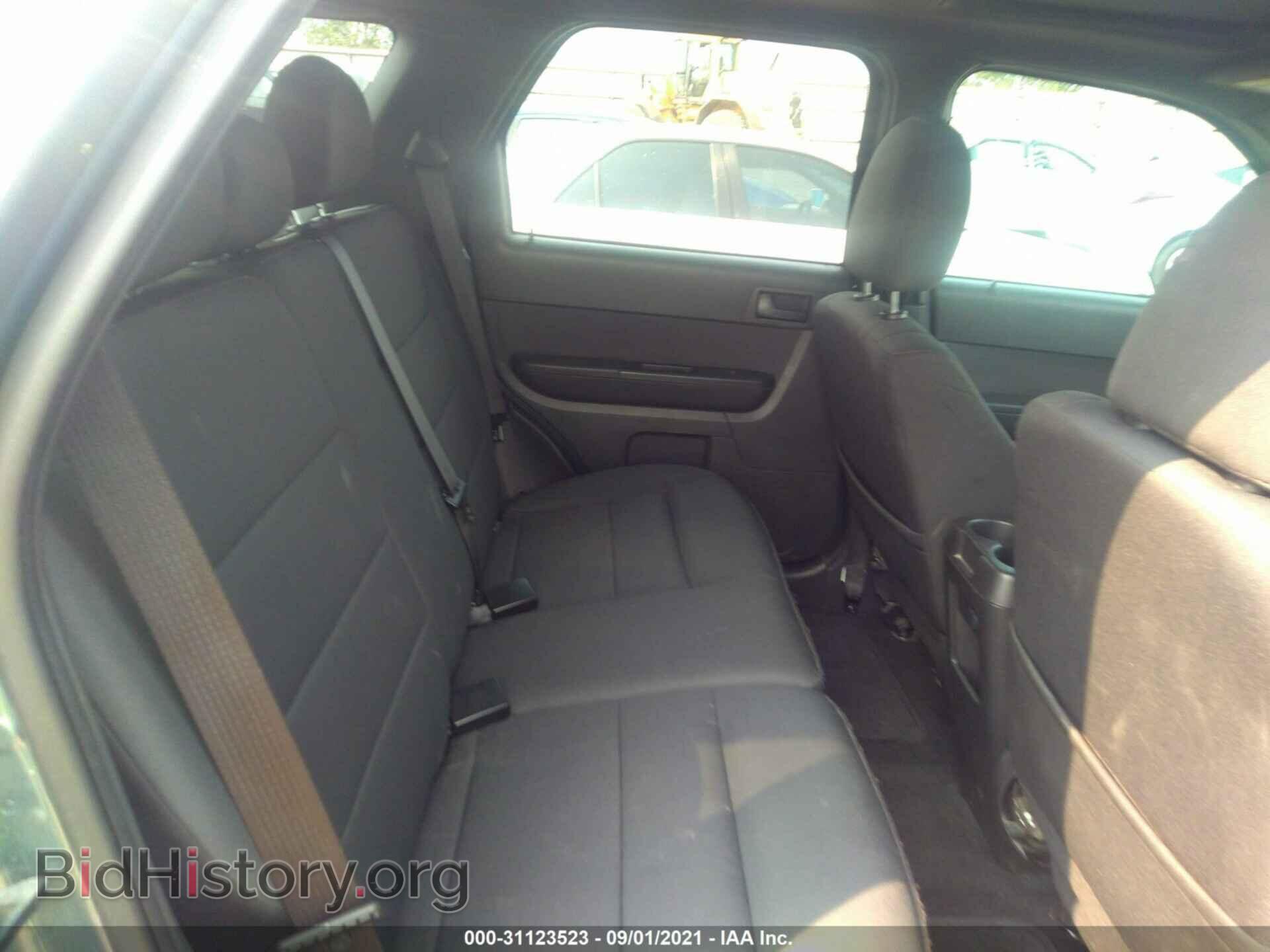 2011 FORD ESCAPE - VIN: 1FMCU0DG4BKA21784 - Фото 8