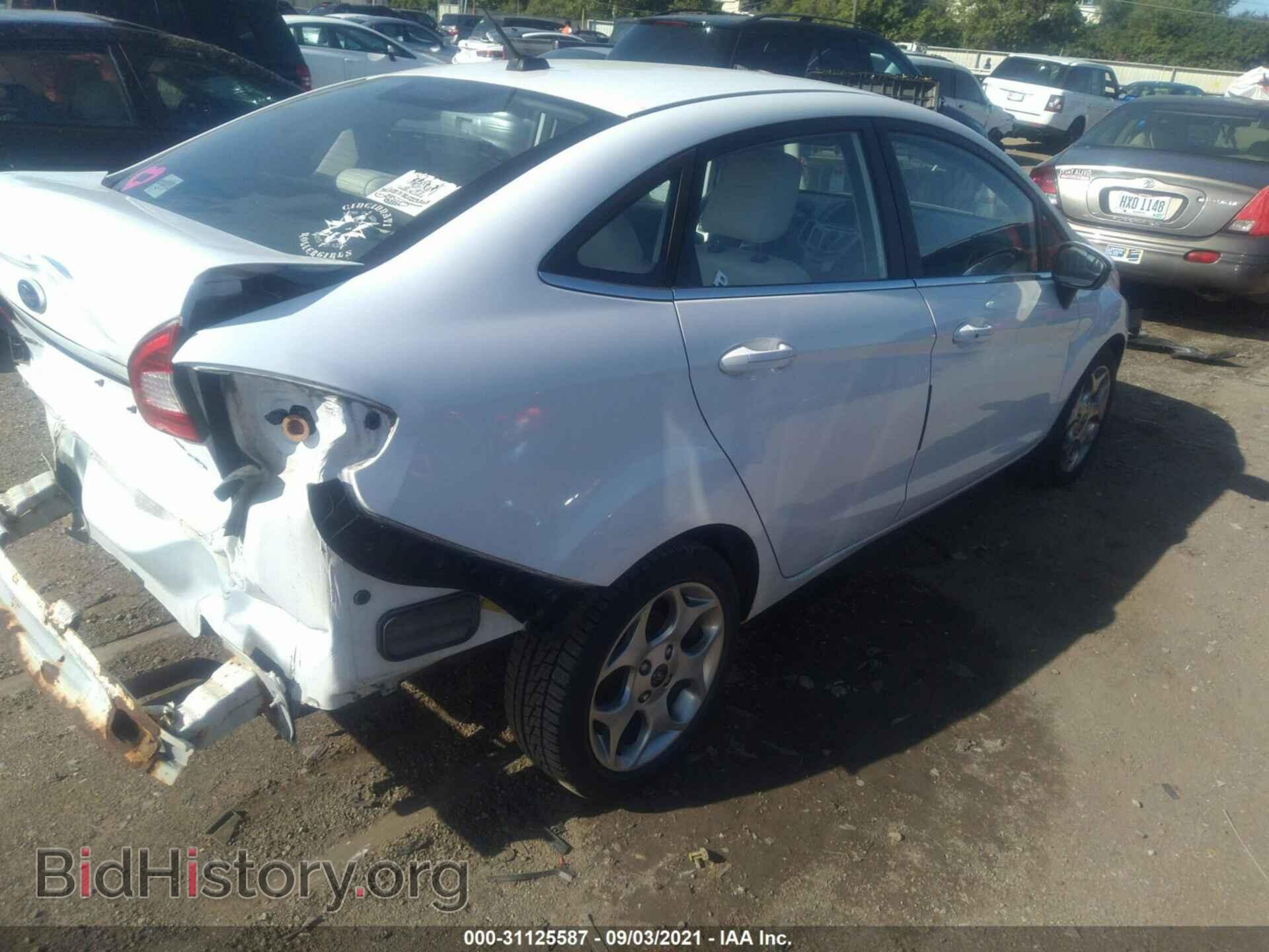2011 FORD FIESTA - VIN: 3FADP4CJ1BM122316 - Фото 4