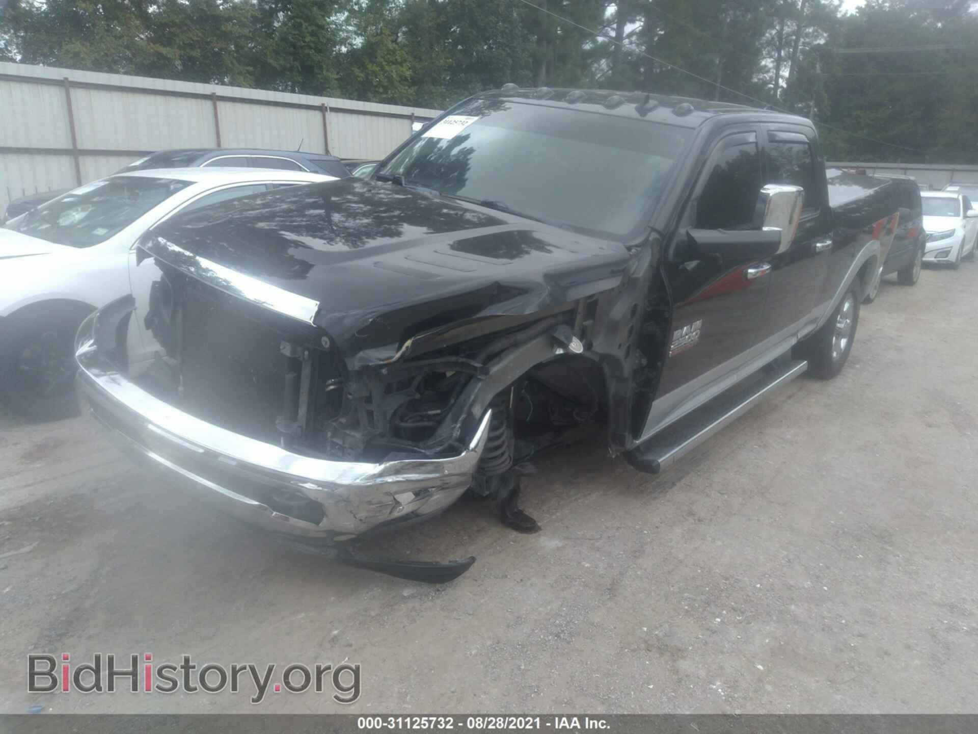 2015 RAM 2500 - VIN: 3C6UR5FL5FG695657 - Фото 2