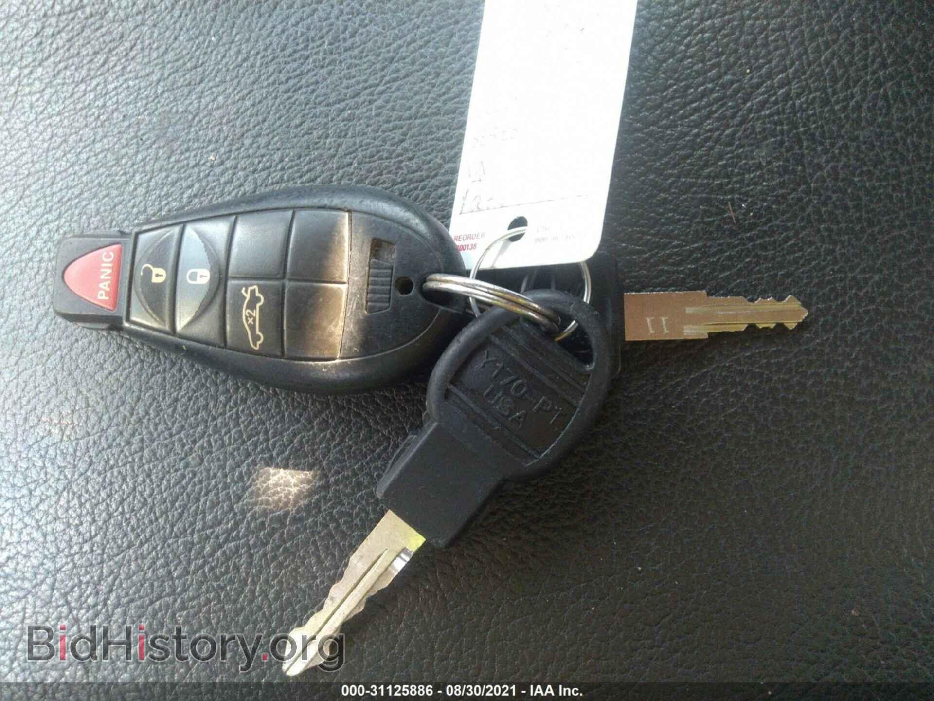 2010 CHRYSLER 300 - VIN: 2C3CA4CD1AH224279 - Фото 11