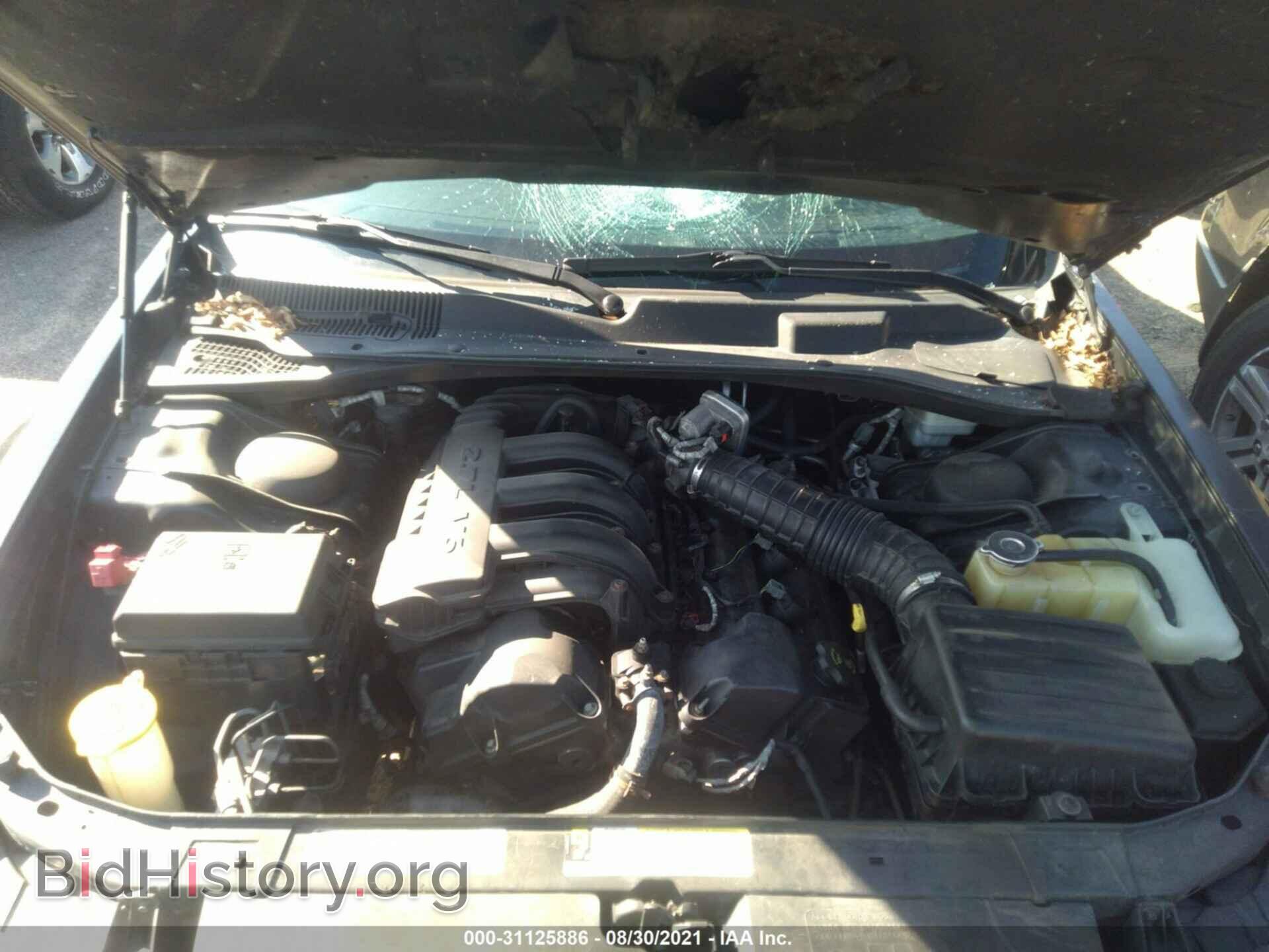 2010 CHRYSLER 300 - VIN: 2C3CA4CD1AH224279 - Фото 10