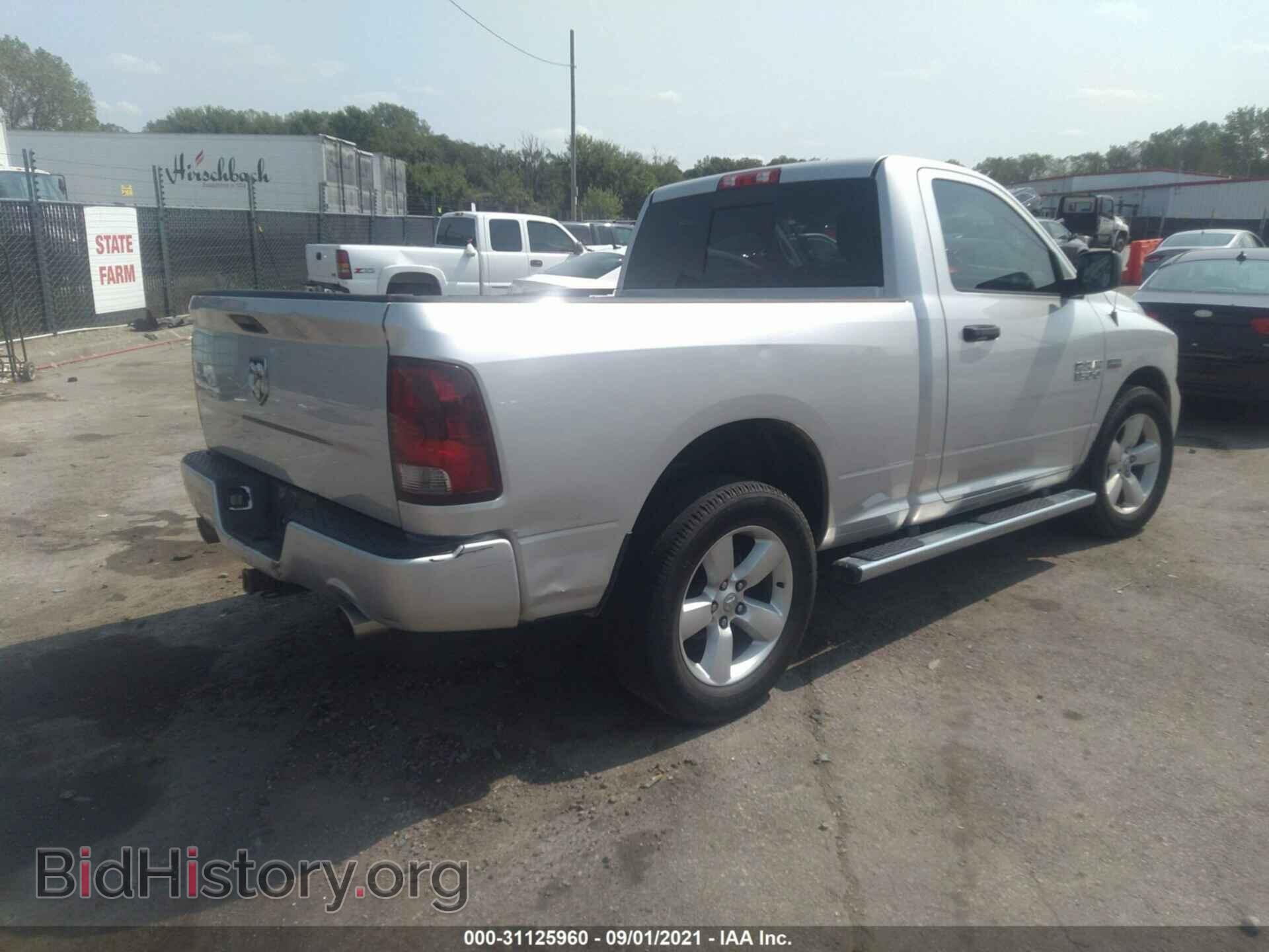 2014 RAM 1500 - VIN: 3C6JR6AT9EG142055 - Фото 4