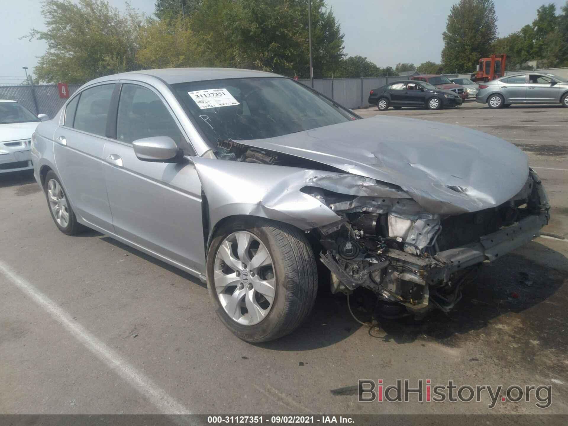 Photo 1HGCP2F34CA014456 - HONDA ACCORD SDN 2012