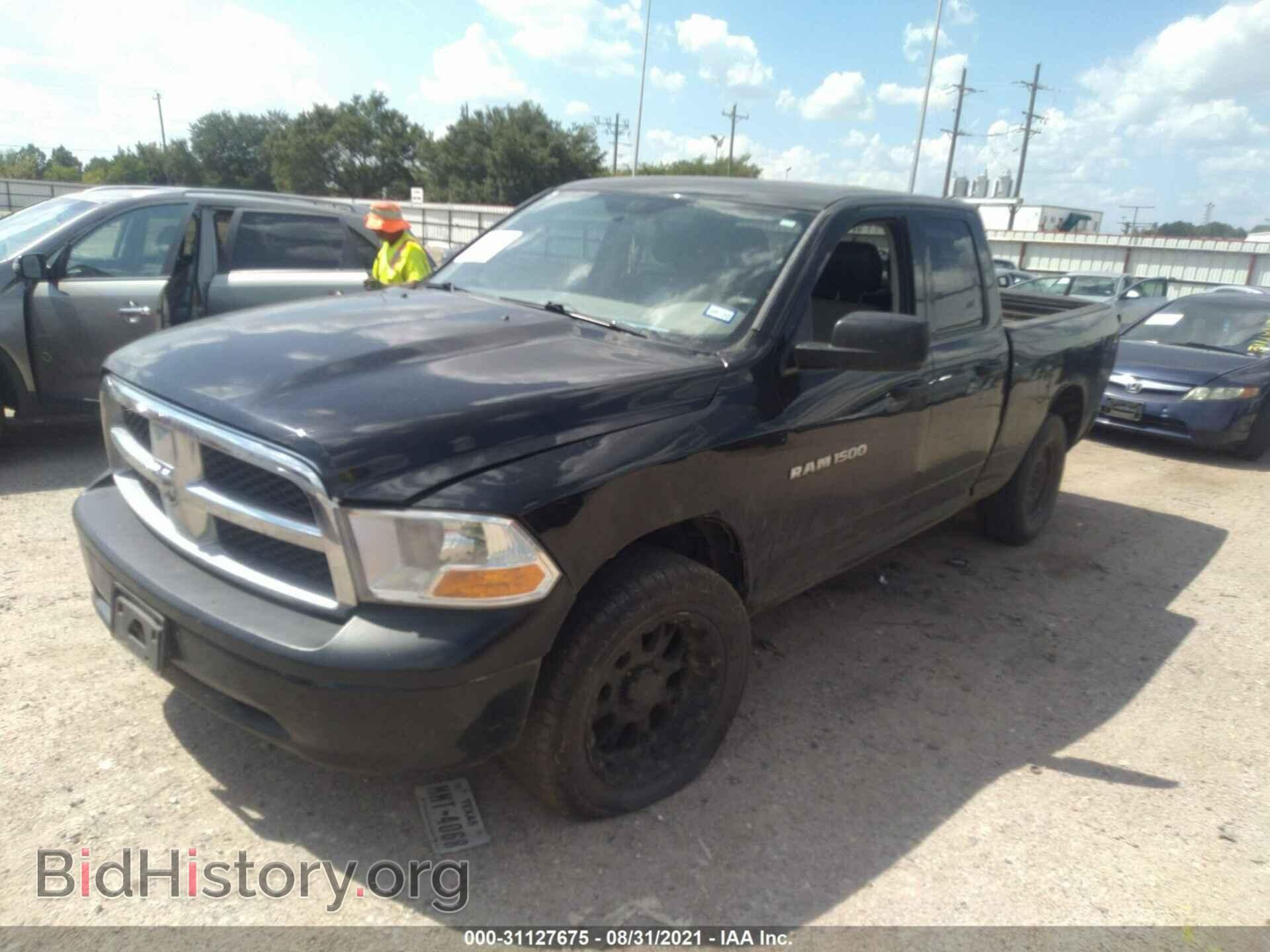 2011 RAM 1500 - VIN: 1D7RB1GK5BS703802 - Фото 2