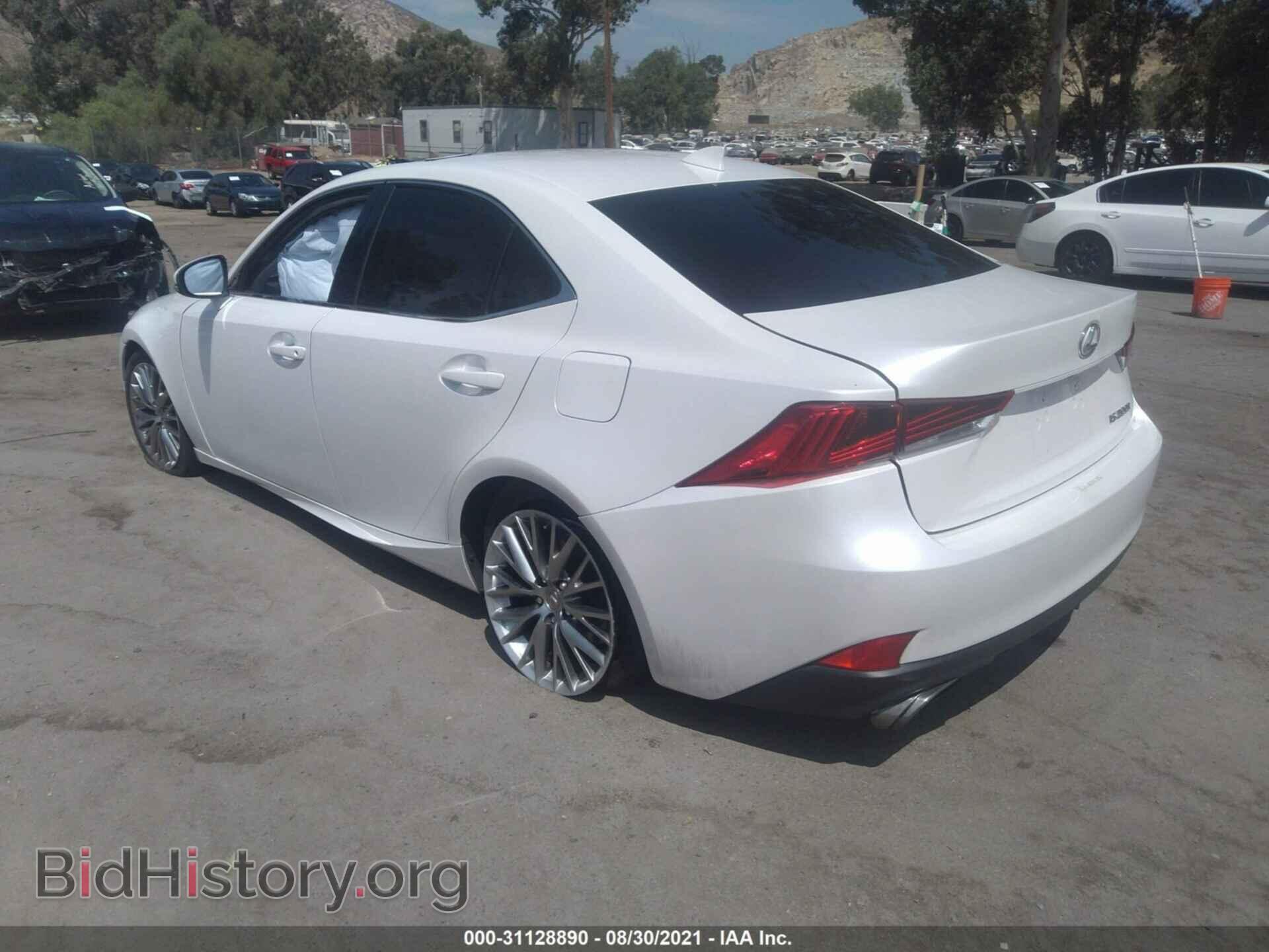 2017 LEXUS IS - VIN: JTHBA1D25H5040028 - Фото 3