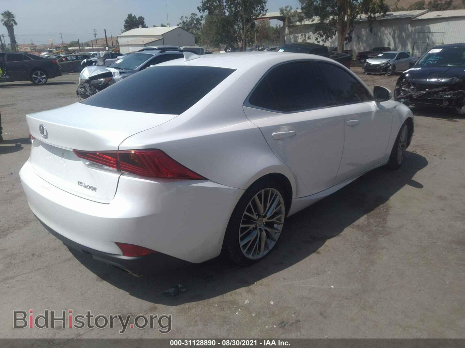 2017 LEXUS IS - VIN: JTHBA1D25H5040028 - Фото 4