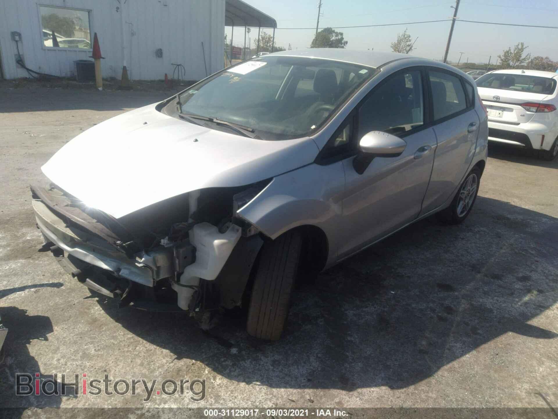 2017 FORD FIESTA - VIN: 3FADP4EJ7HM110046 - Фото 2
