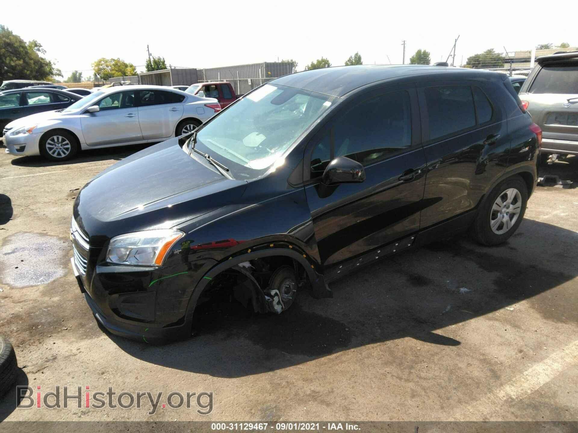 2015 CHEVROLET TRAX - VIN: KL7CJKSB2FB219914 - Фото 2