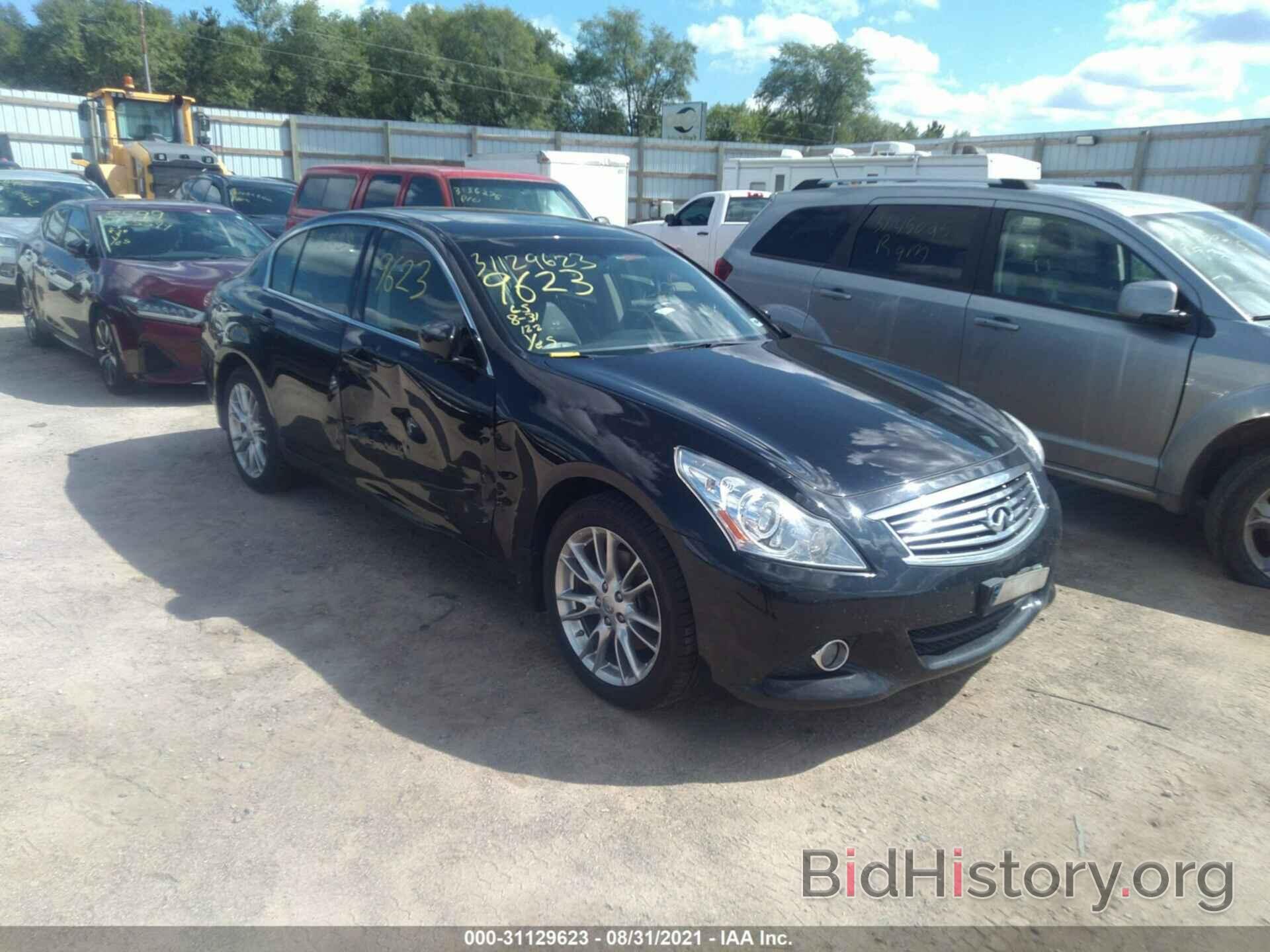 Photo JN1CV6AR4BM402049 - INFINITI G37 SEDAN 2011