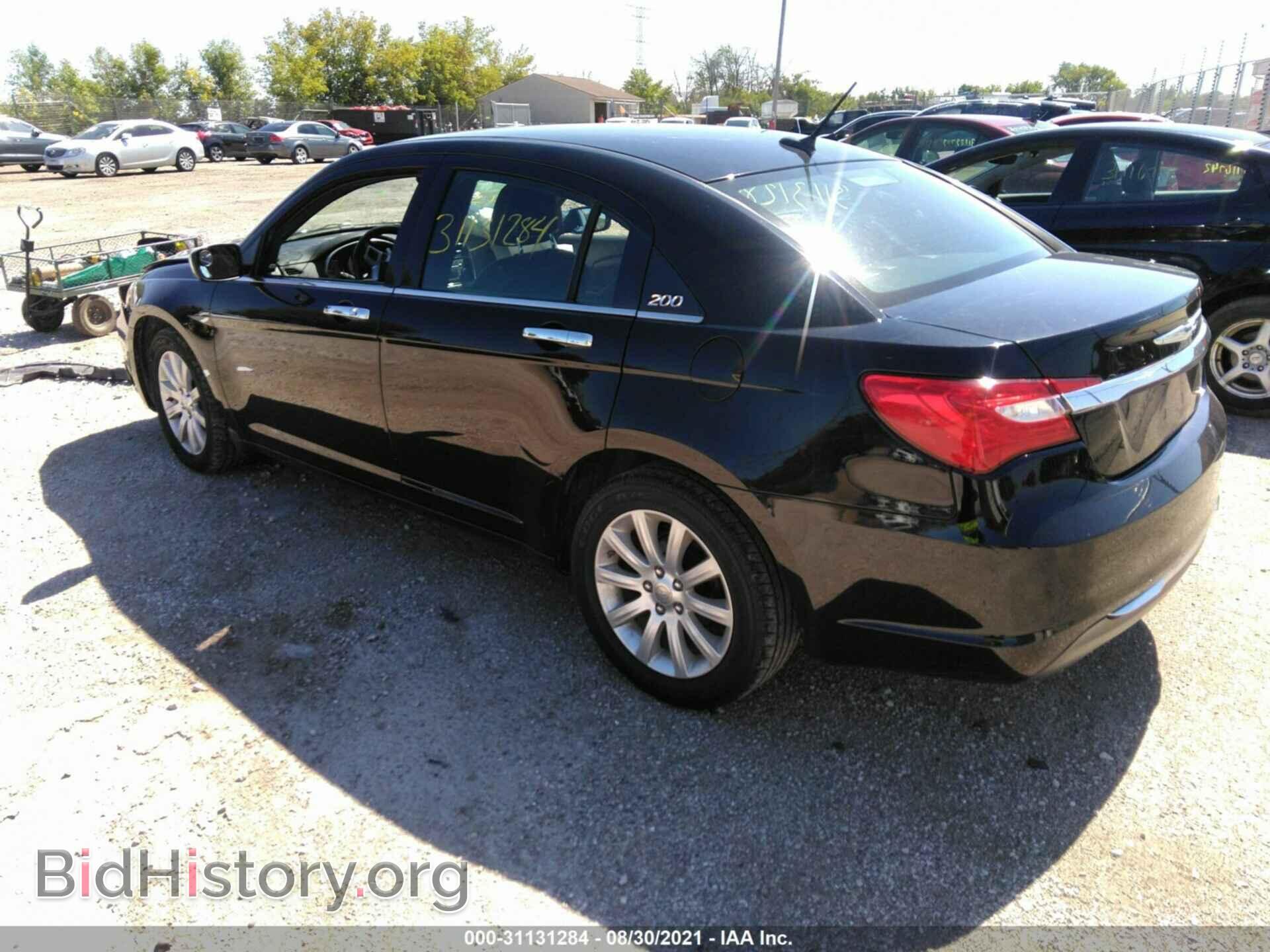 2013 CHRYSLER 200 - VIN: 1C3CCBCG3DN755164 - Фото 3