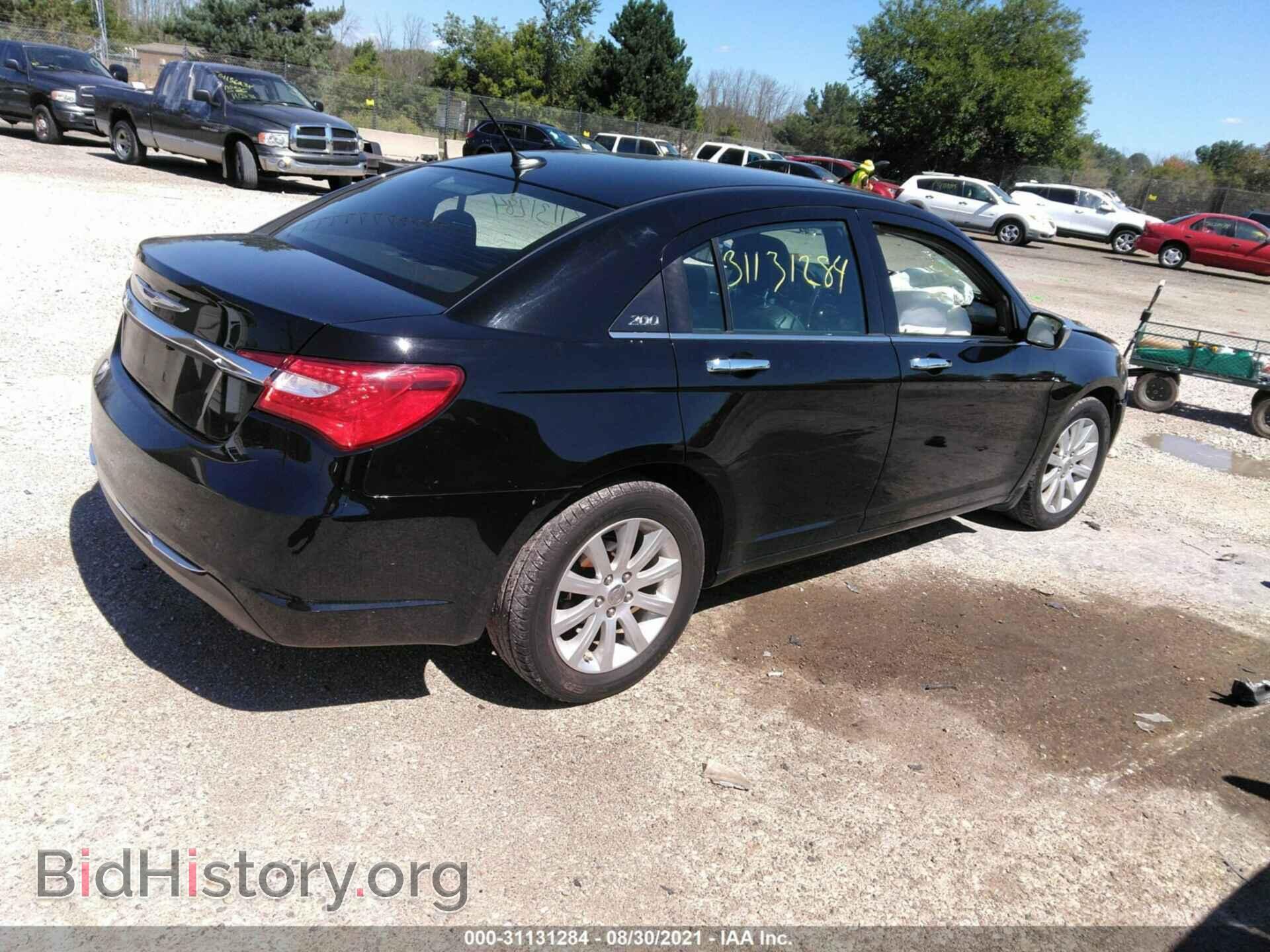 2013 CHRYSLER 200 - VIN: 1C3CCBCG3DN755164 - Фото 4