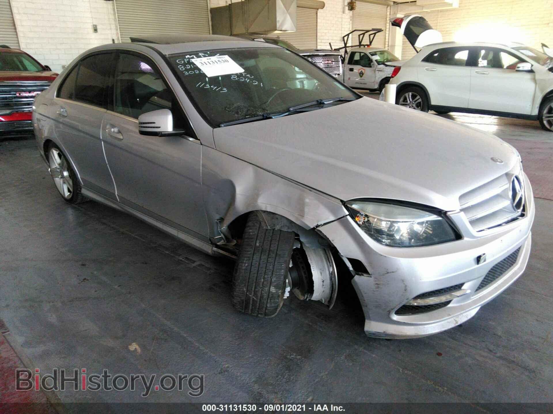 Фотография WDDGF5EB5BR174848 - MERCEDES-BENZ C-CLASS 2011