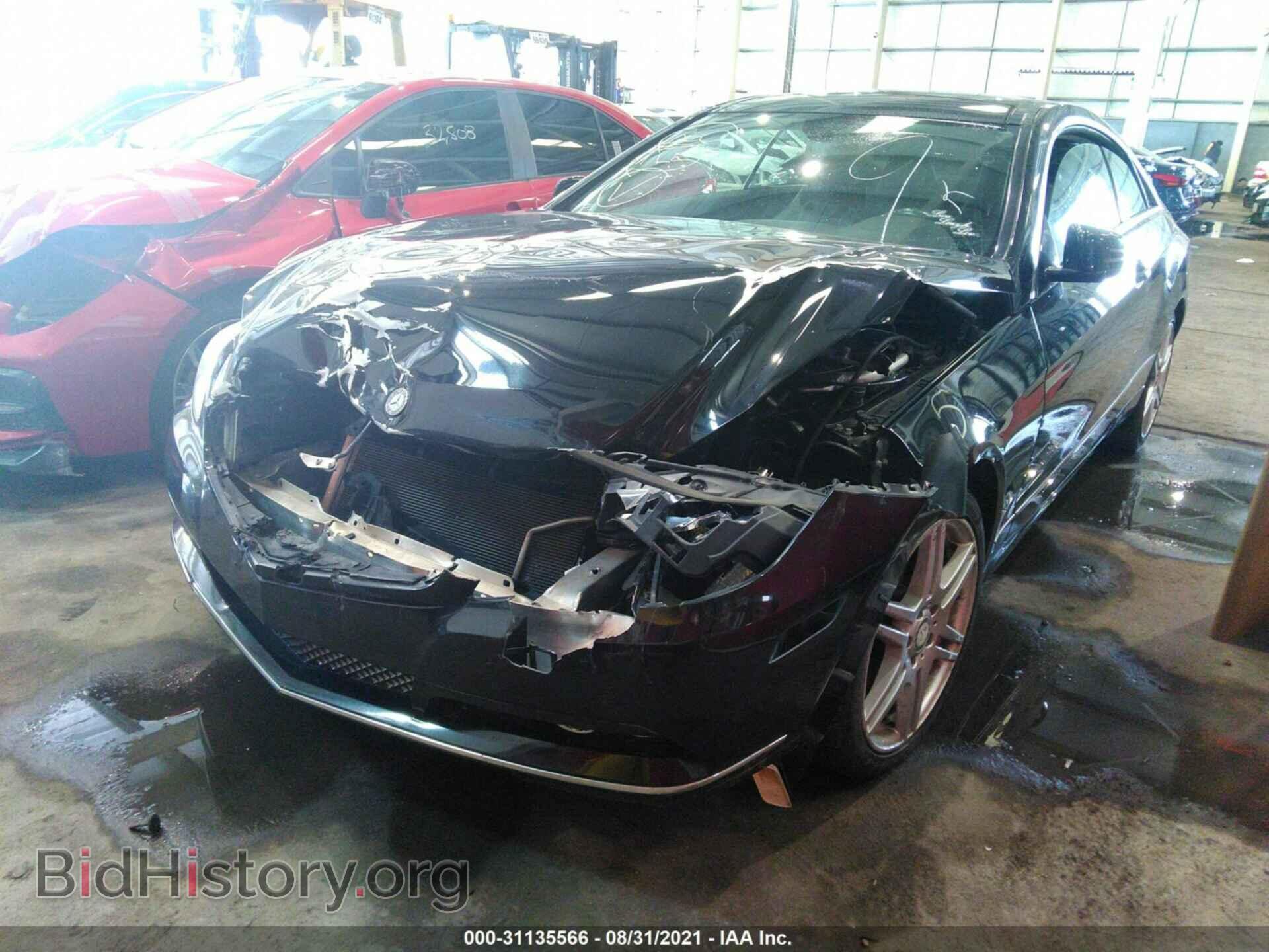 2011 MERCEDES-BENZ E-CLASS - VIN: 000KJ5GB5BF086678 - Фото 2