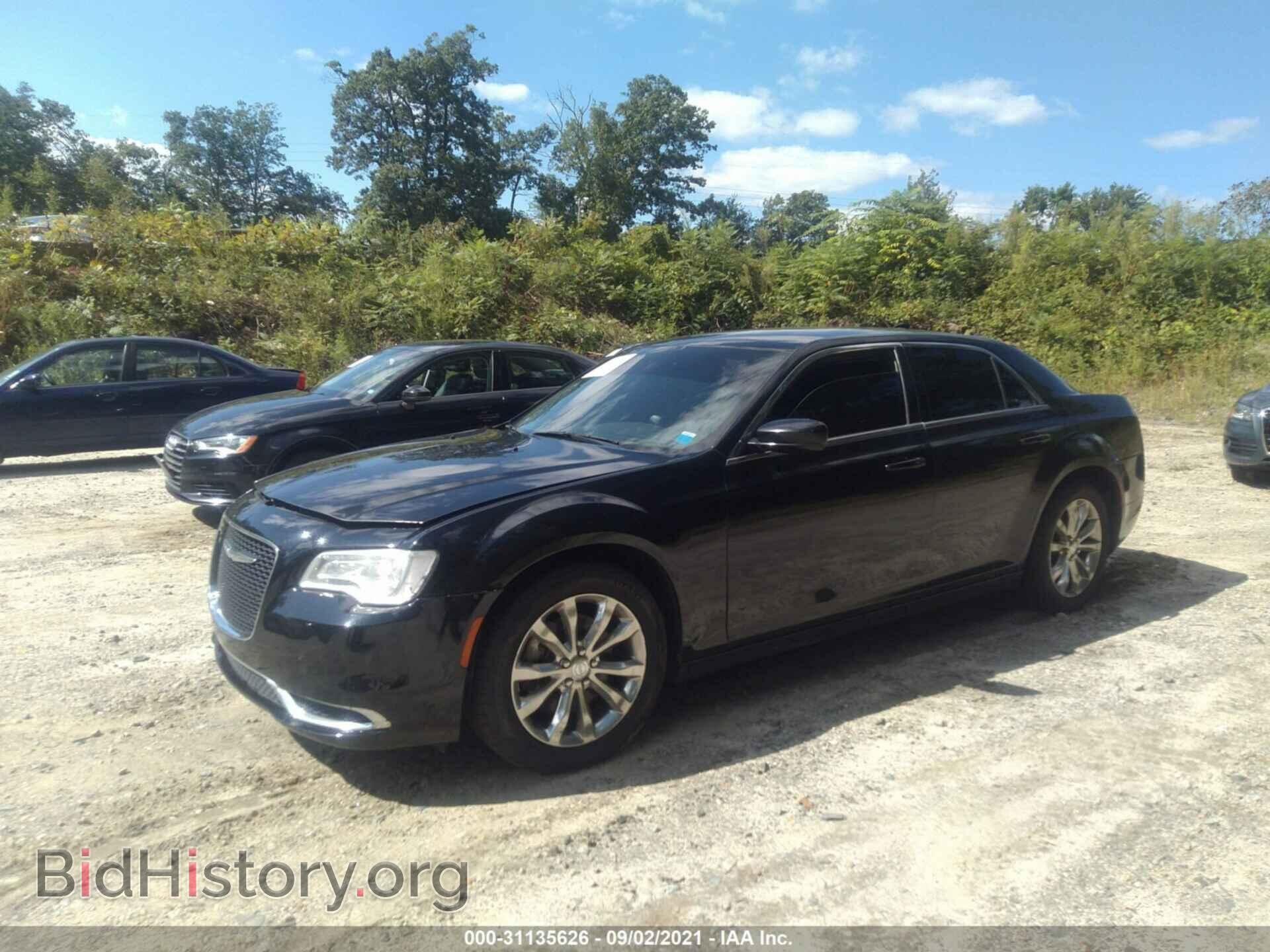 2016 CHRYSLER 300 - VIN: 2C3CCARG4GH198568 - Фото 2