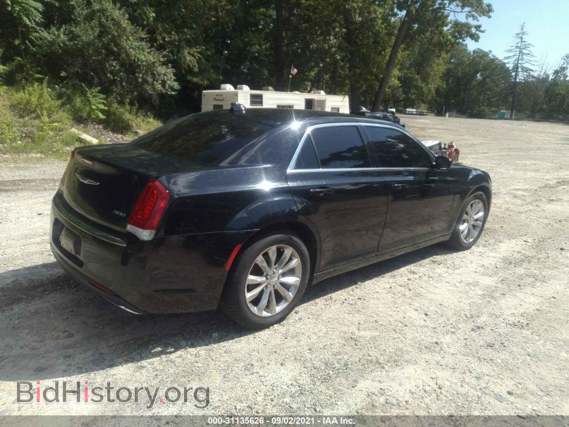 2016 CHRYSLER 300 - VIN: 2C3CCARG4GH198568 - Фото 4