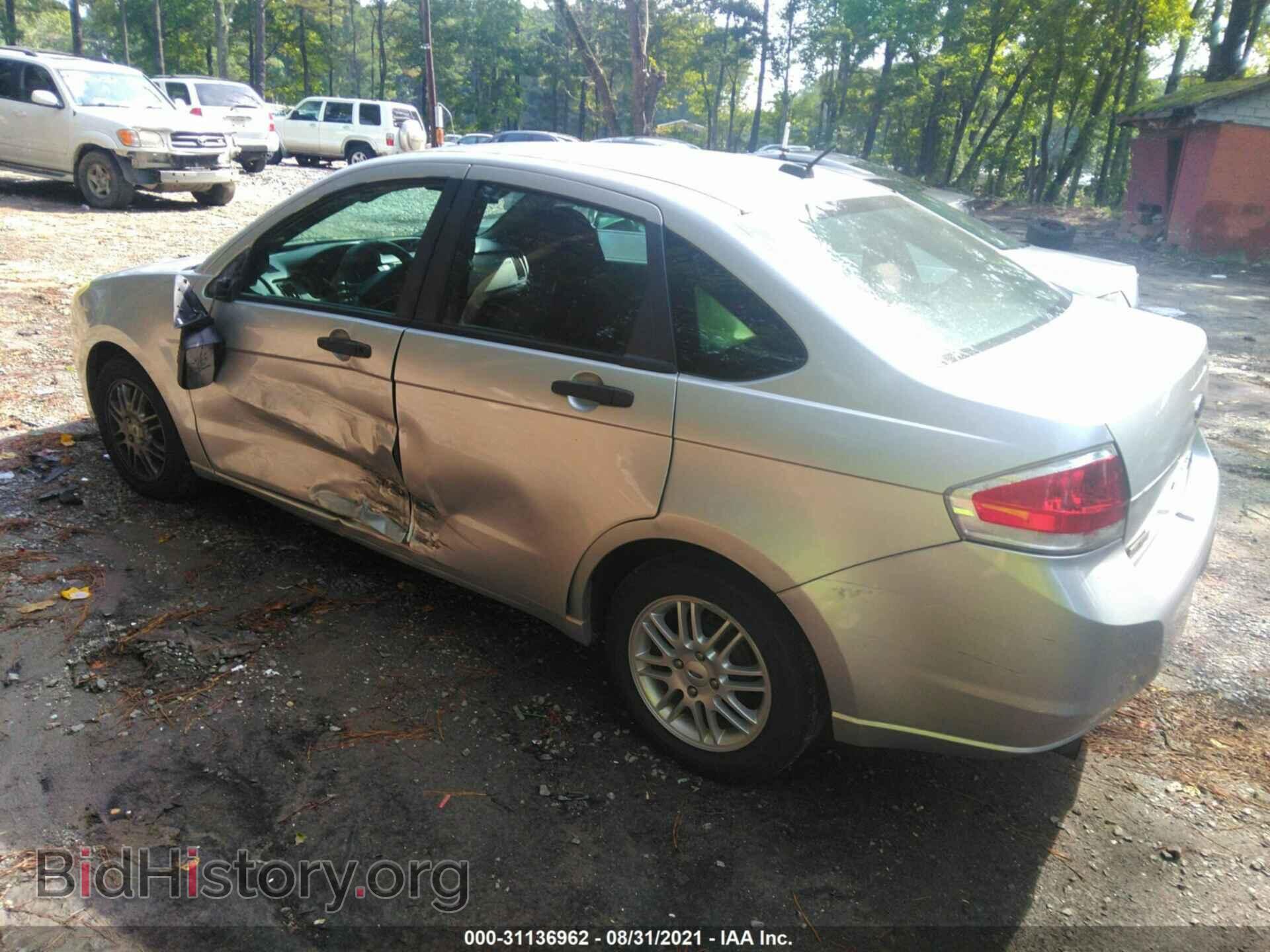 2011 FORD FOCUS - VIN: 1FAHP3FN9BW135406 - Фото 3