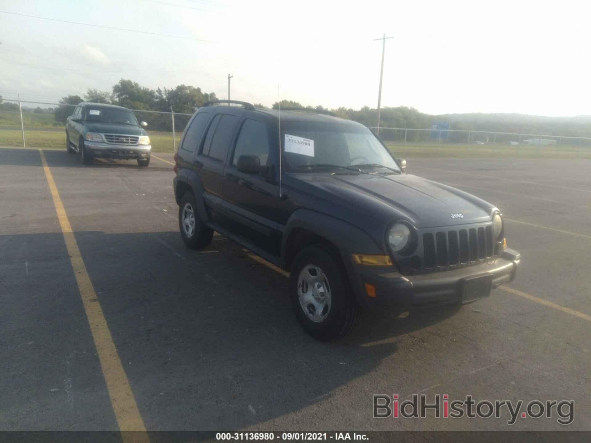 Photo 1J4GL48K66W188753 - JEEP LIBERTY 2006